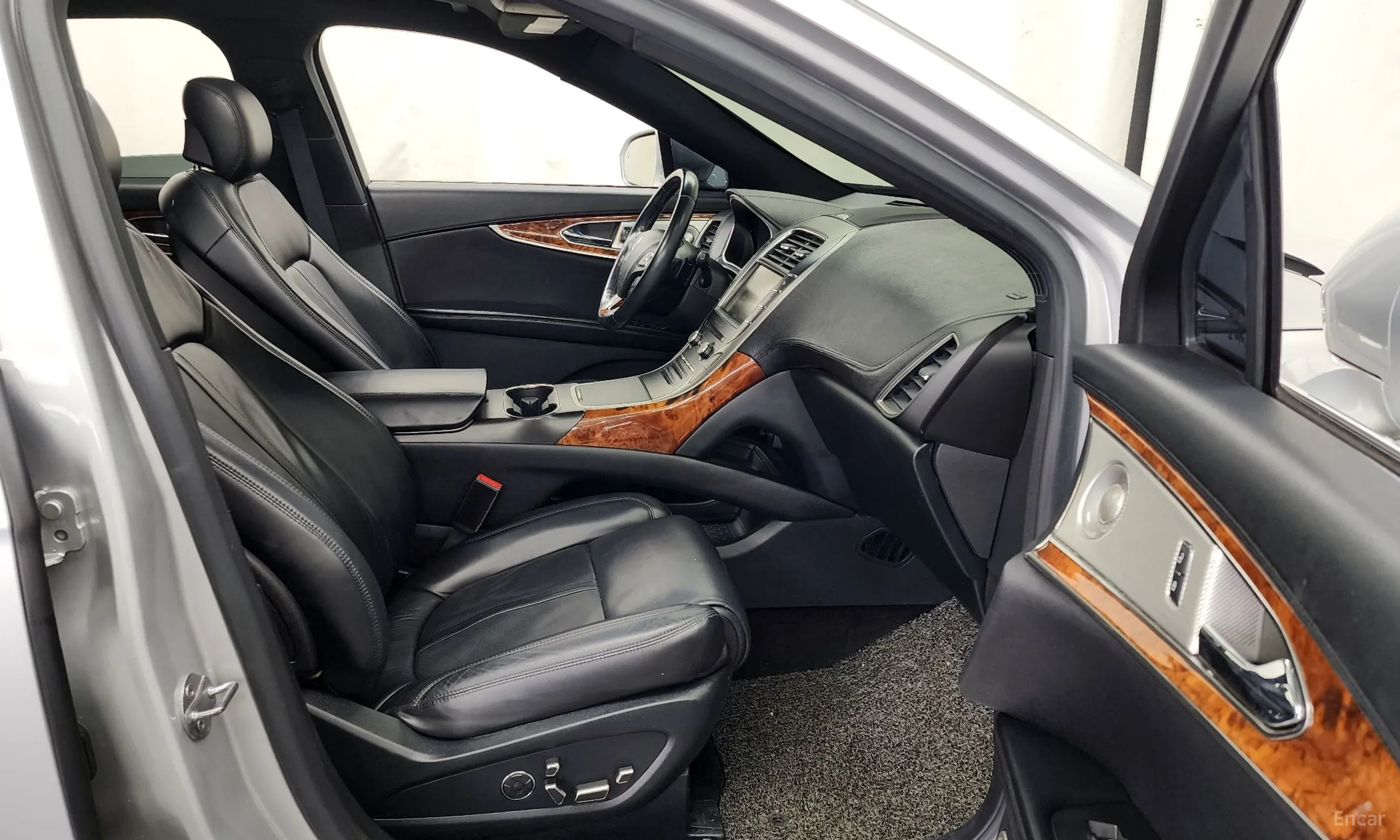 Lincoln MKX 2nd Generation превью 11