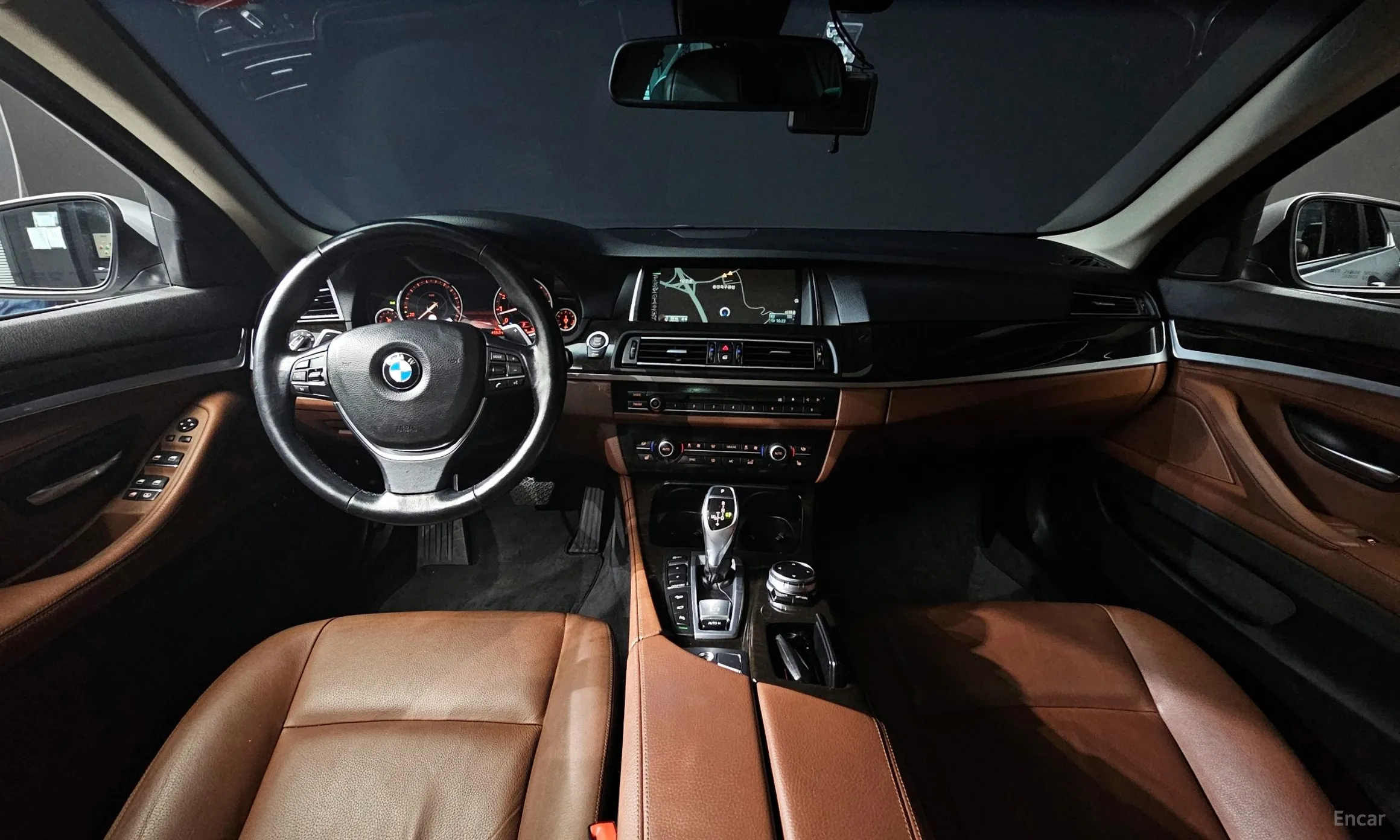 BMW 5 Series (F10) превью 4