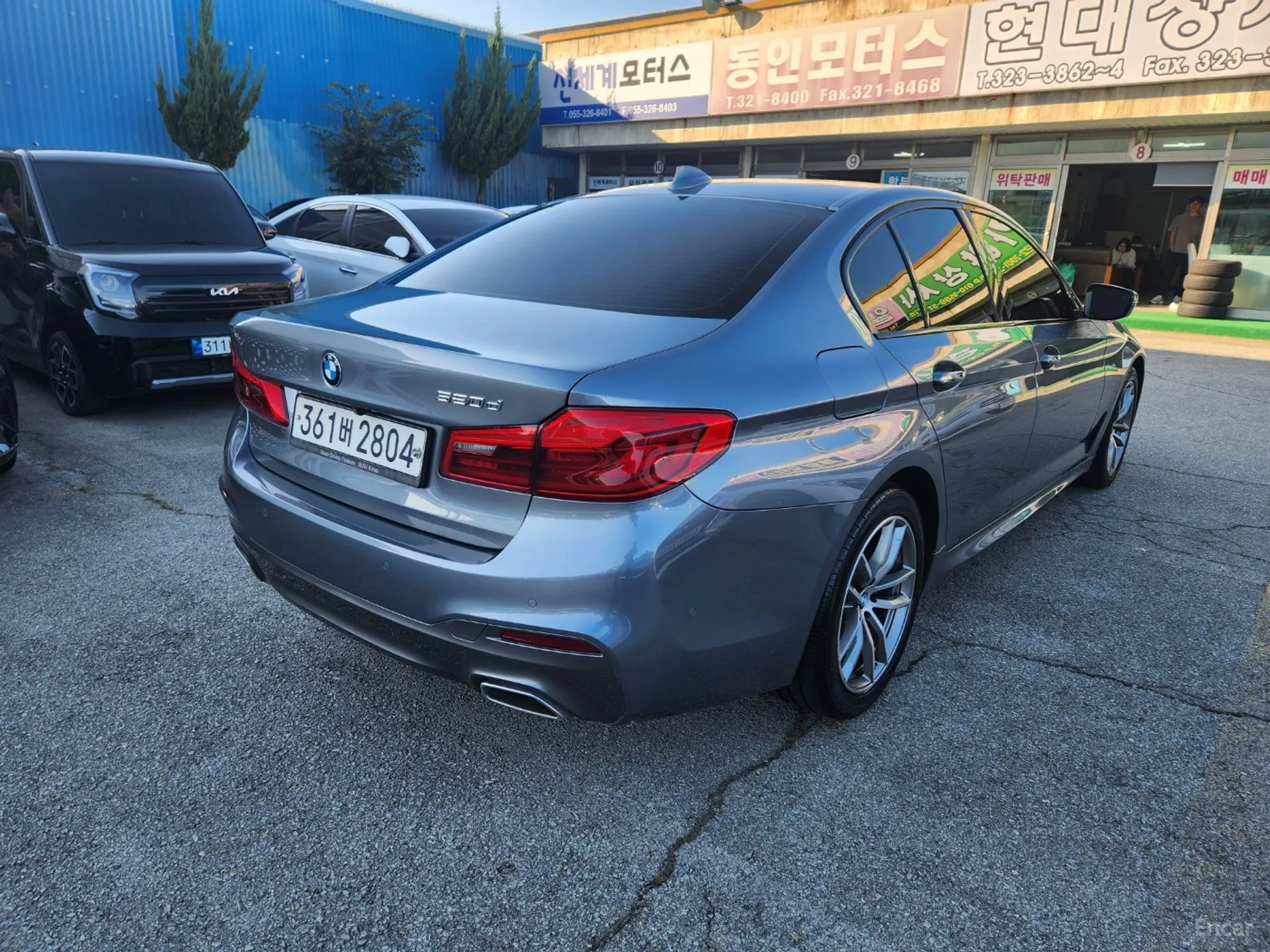 BMW 5 Series (G30) превью 3