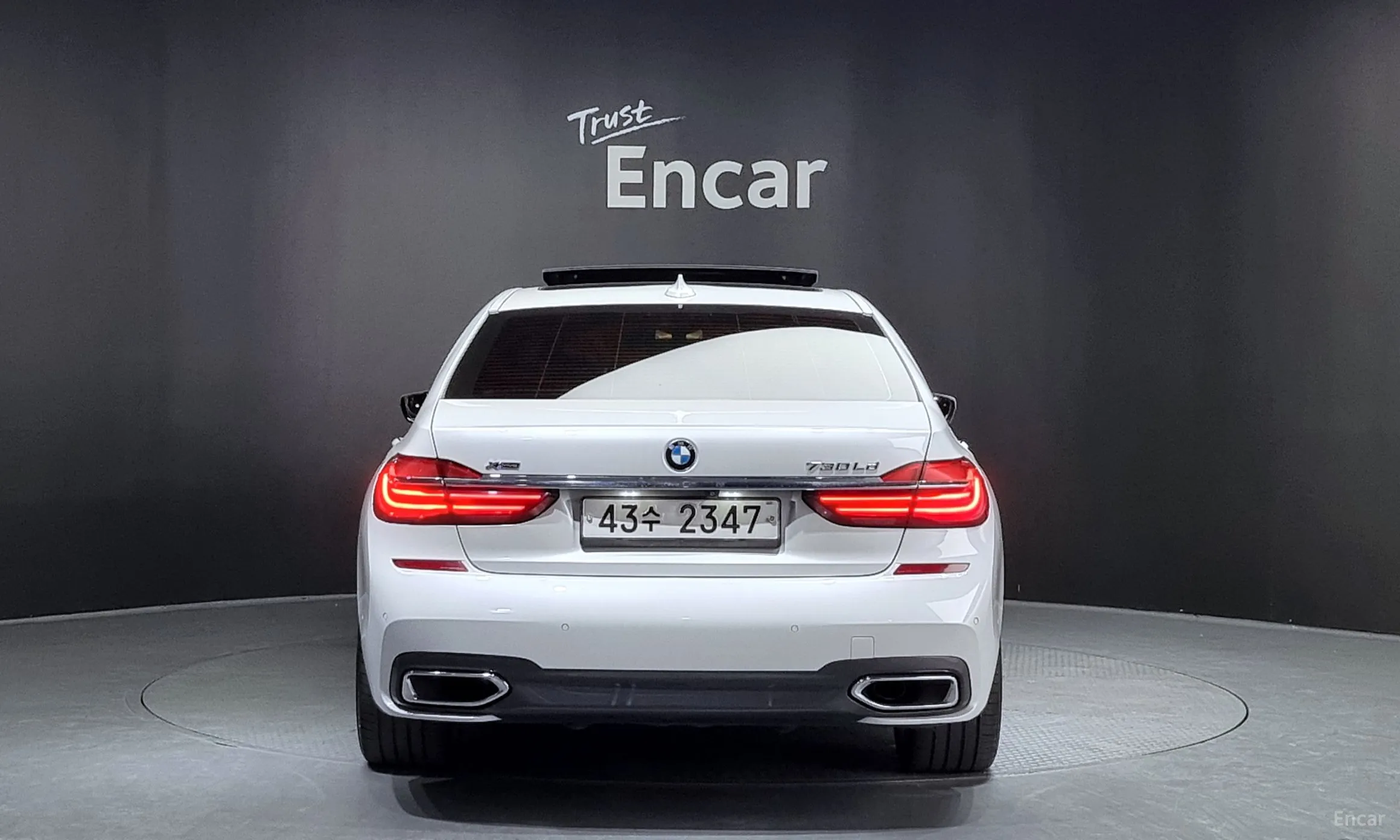 BMW 7 Series (G11) превью 3