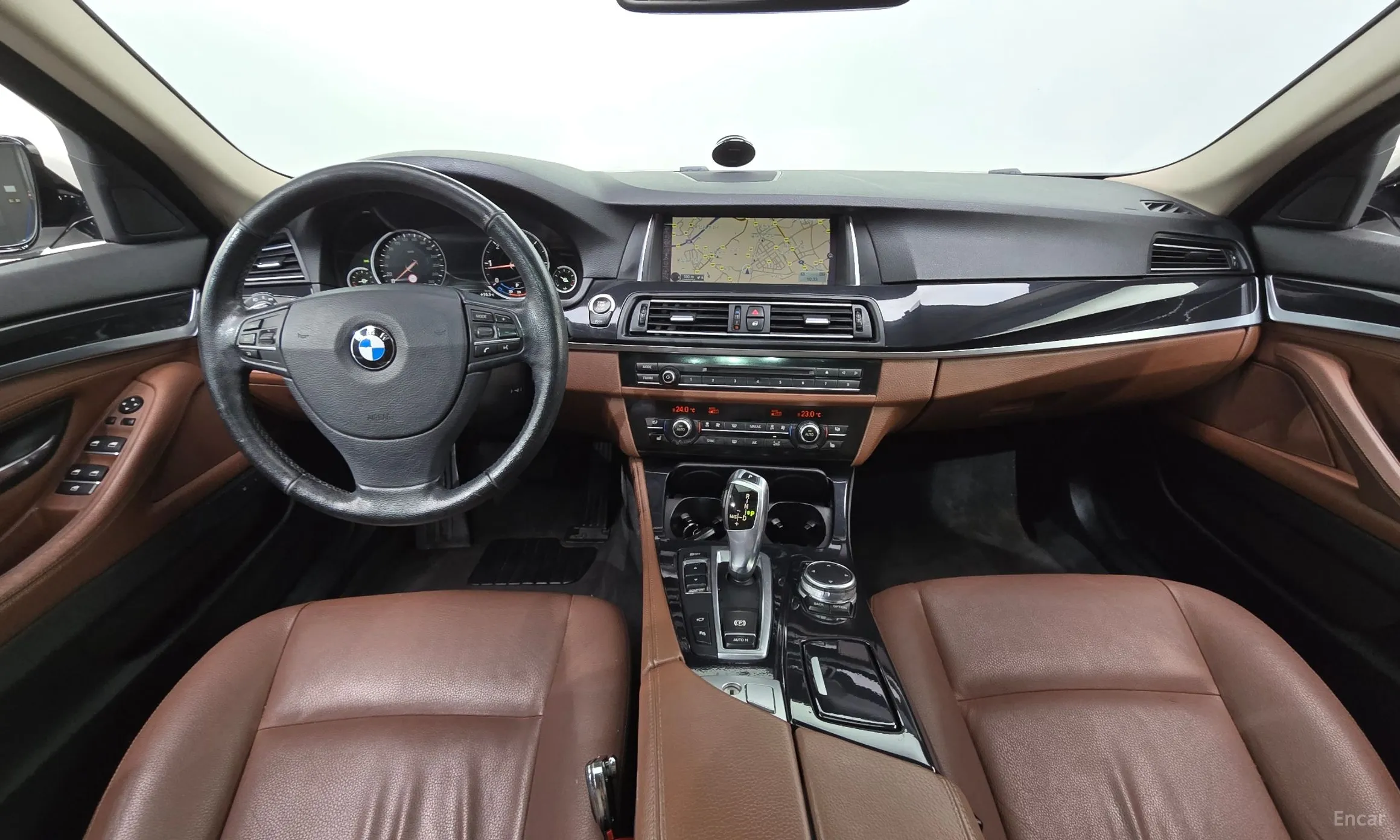 BMW 5 Series (F10) превью 4