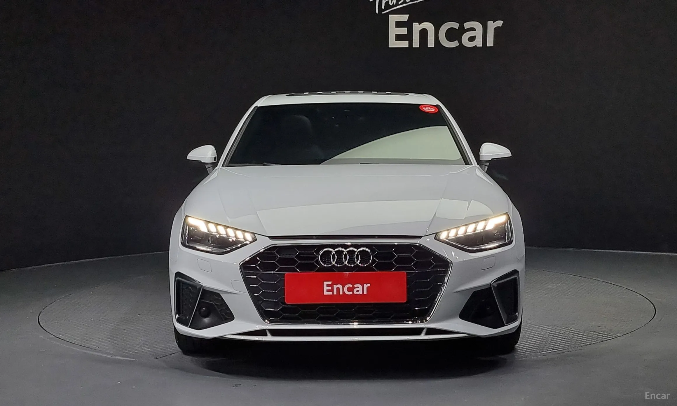 Audi A4 (B9)