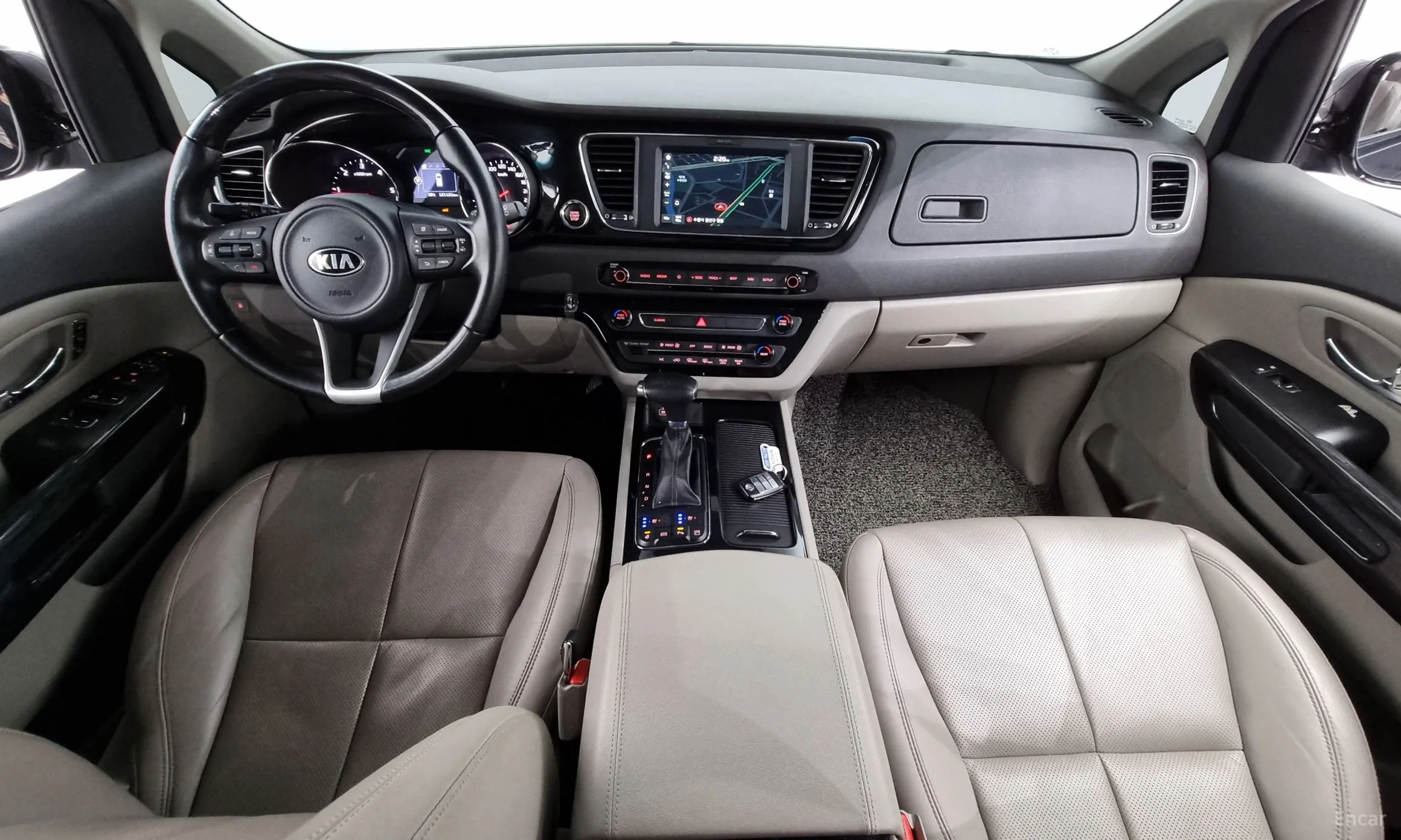 Kia Carnival превью 4