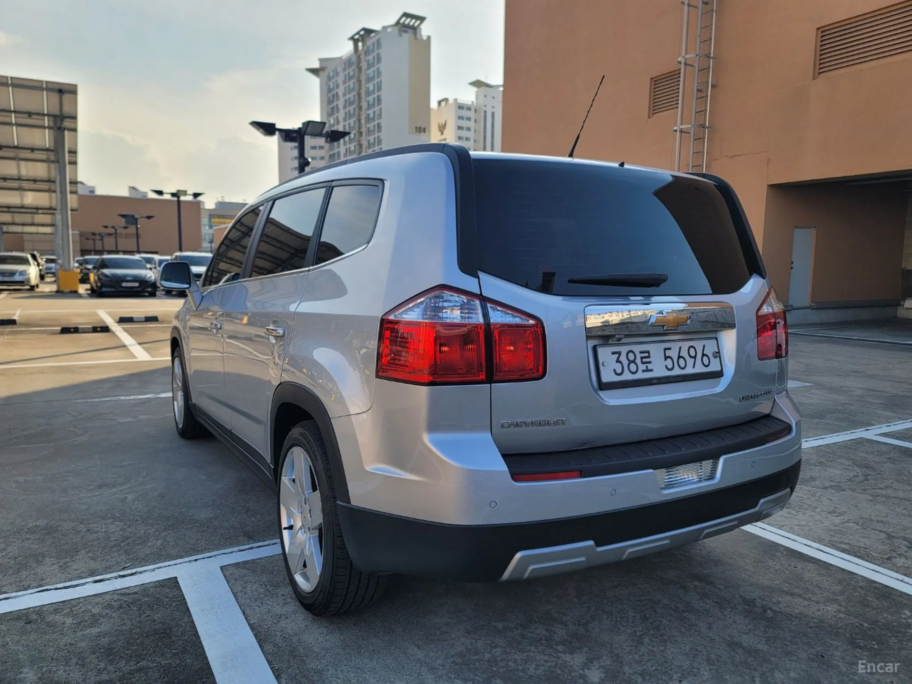 Chevrolet (GM Daewoo) Orlando превью 2