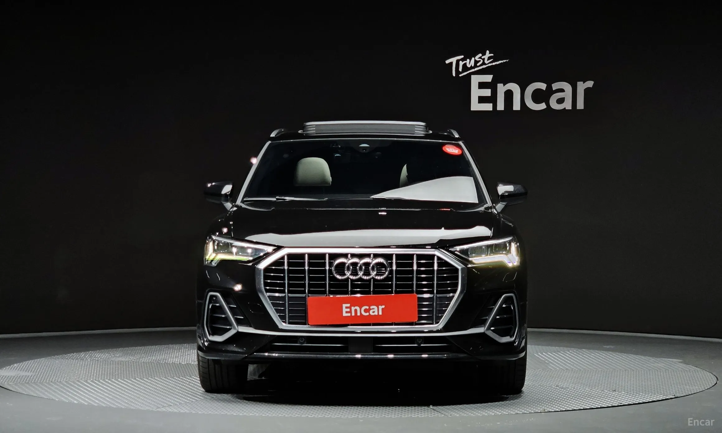 Audi Q3 (F3)