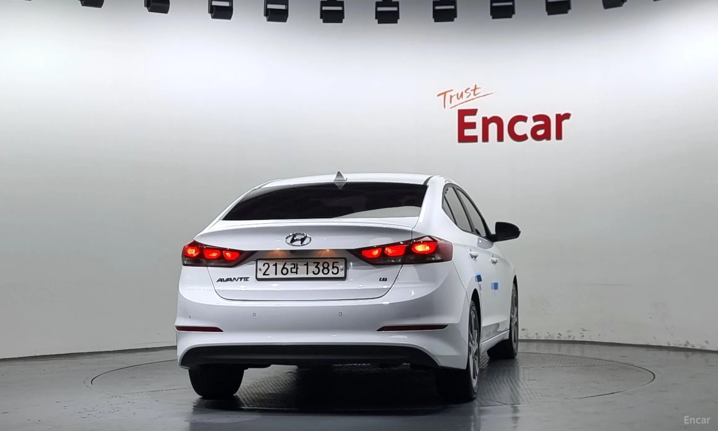 Hyundai Avante AD превью 3