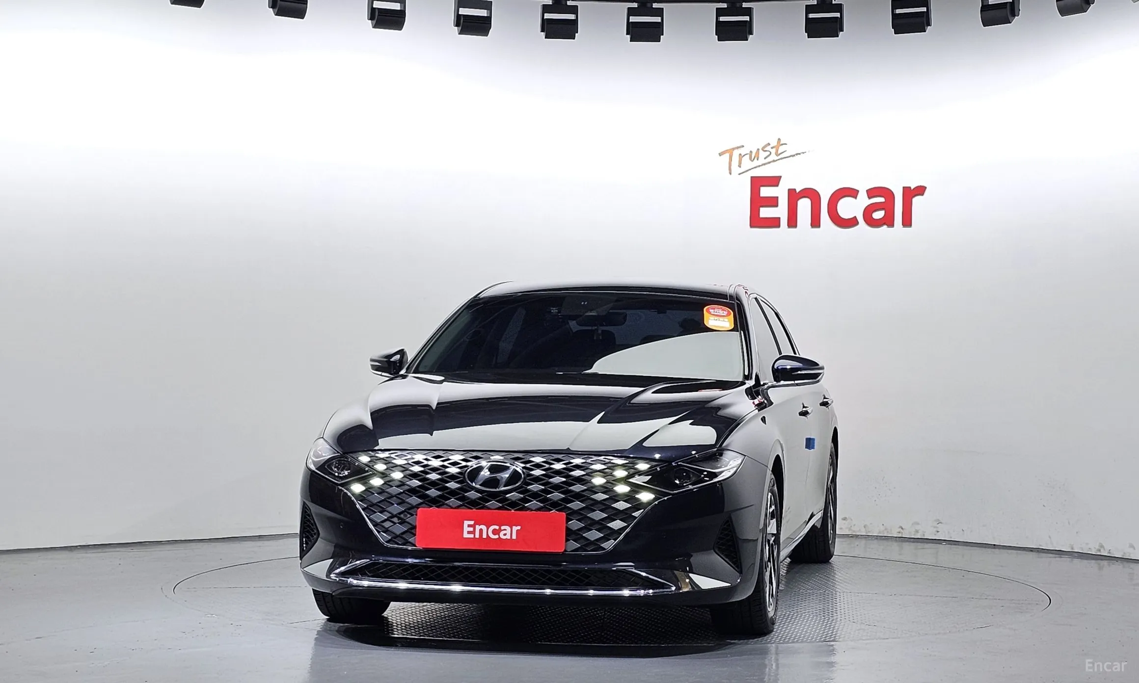 Hyundai Grandeur IG Hybrid