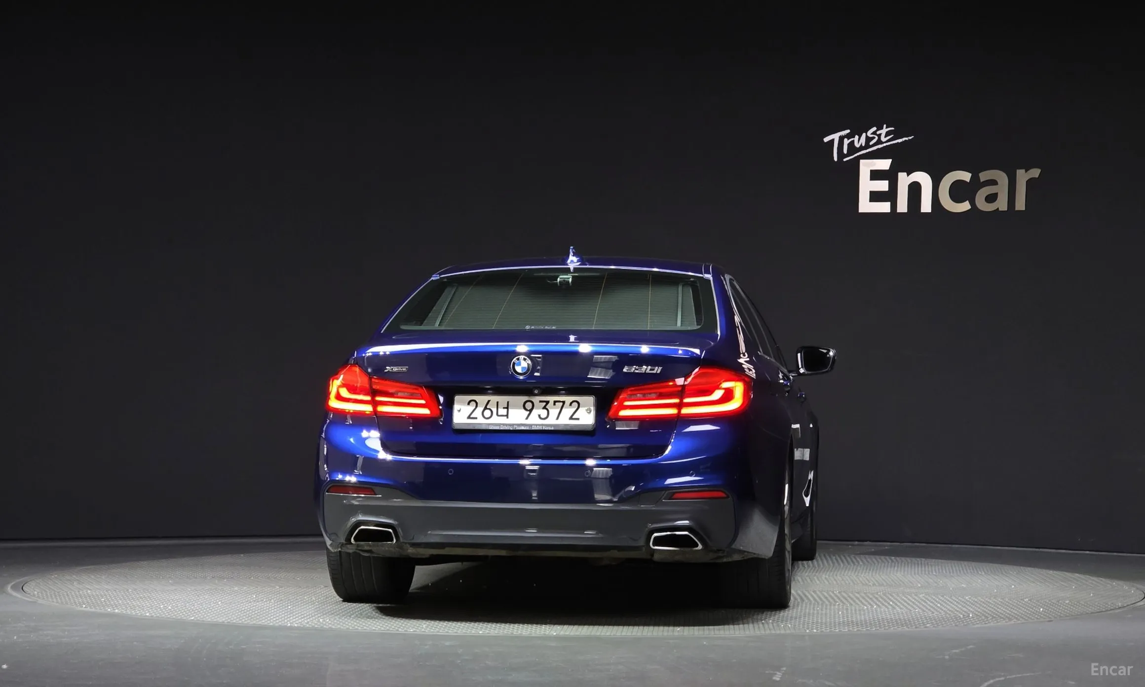 BMW 5 Series (G30) превью 3