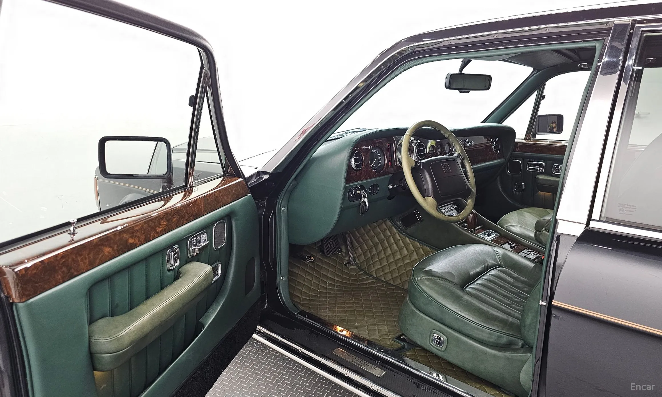 Bentley Brooklands превью 10