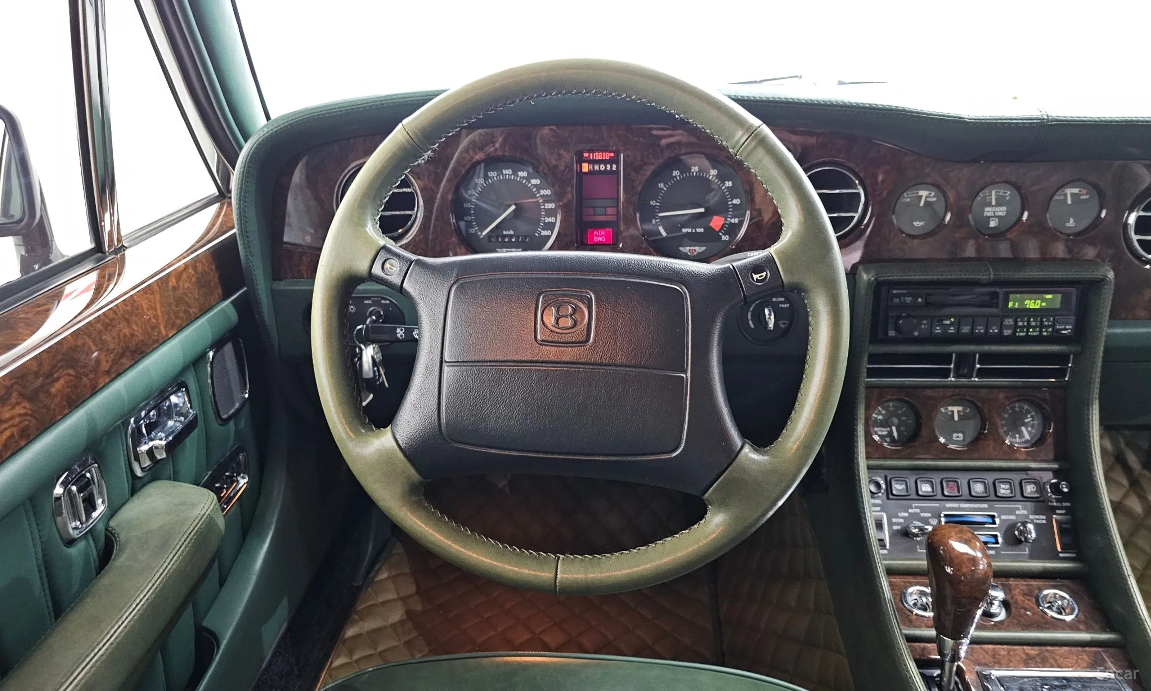 Bentley Brooklands превью 13