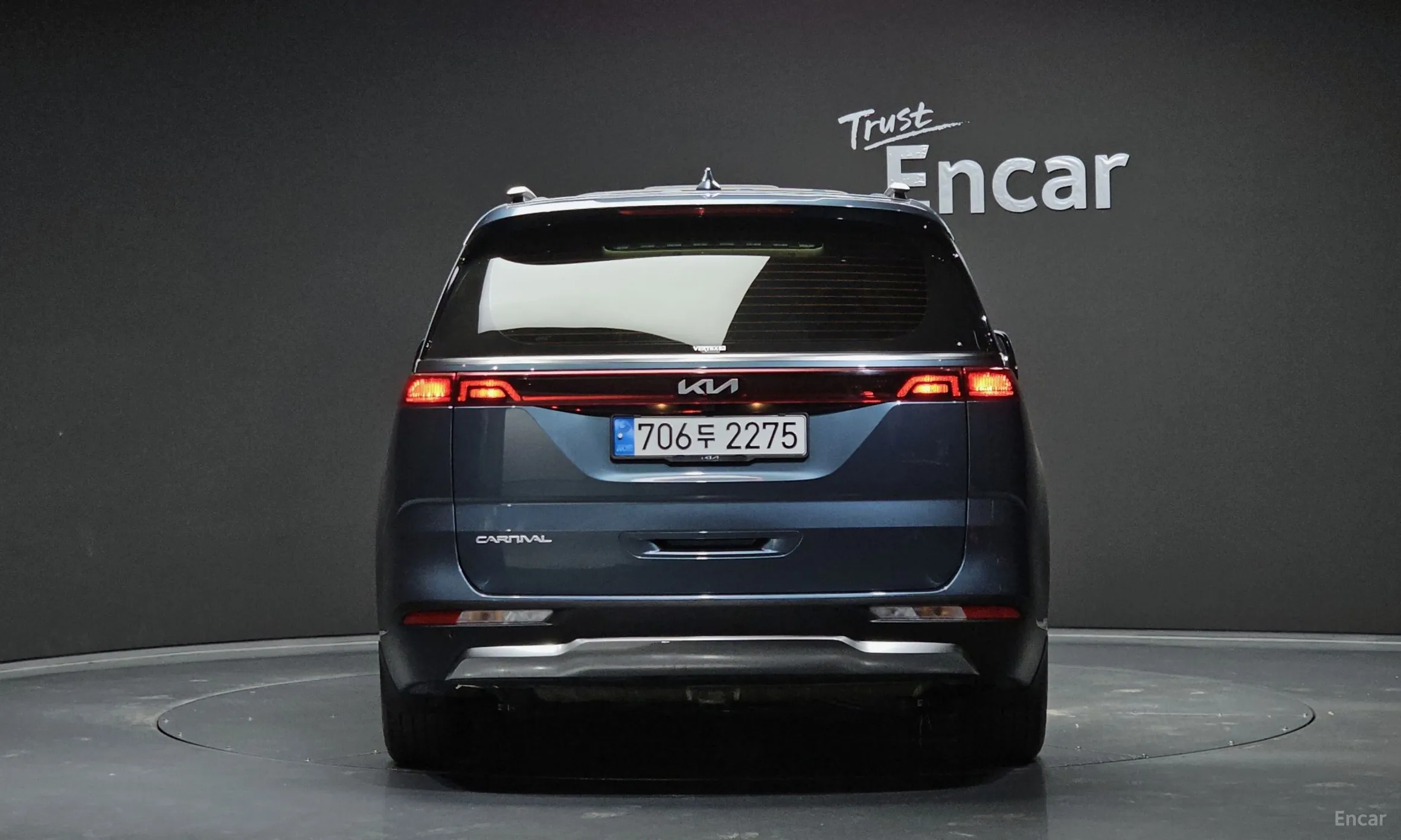 Kia Carnival Gen 4 превью 3