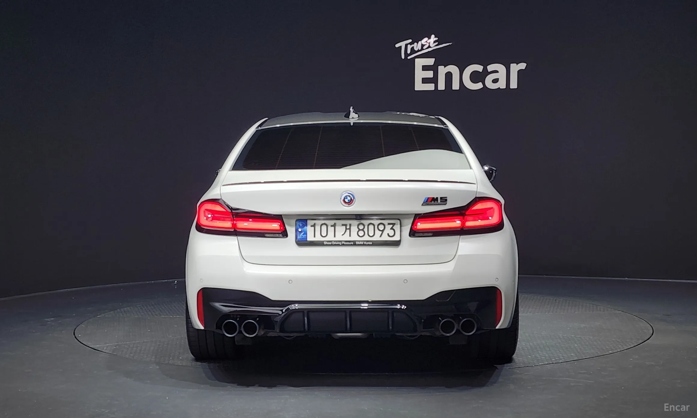 BMW M5 (F90) превью 3