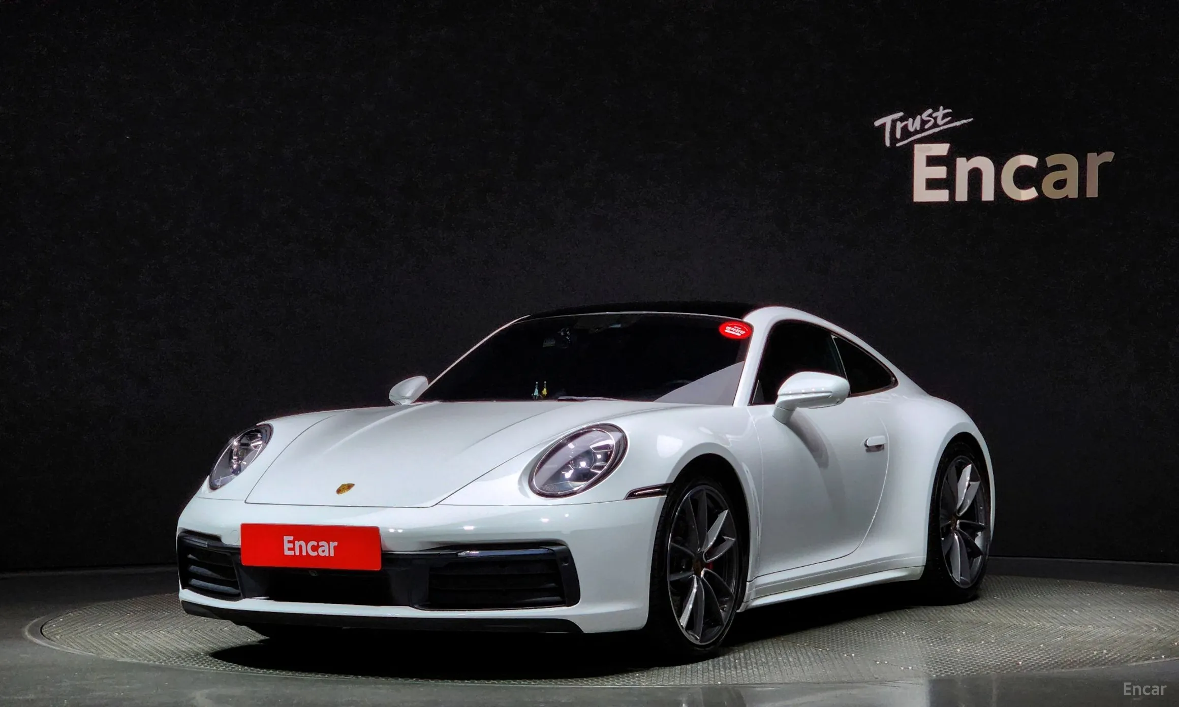 911 (992)