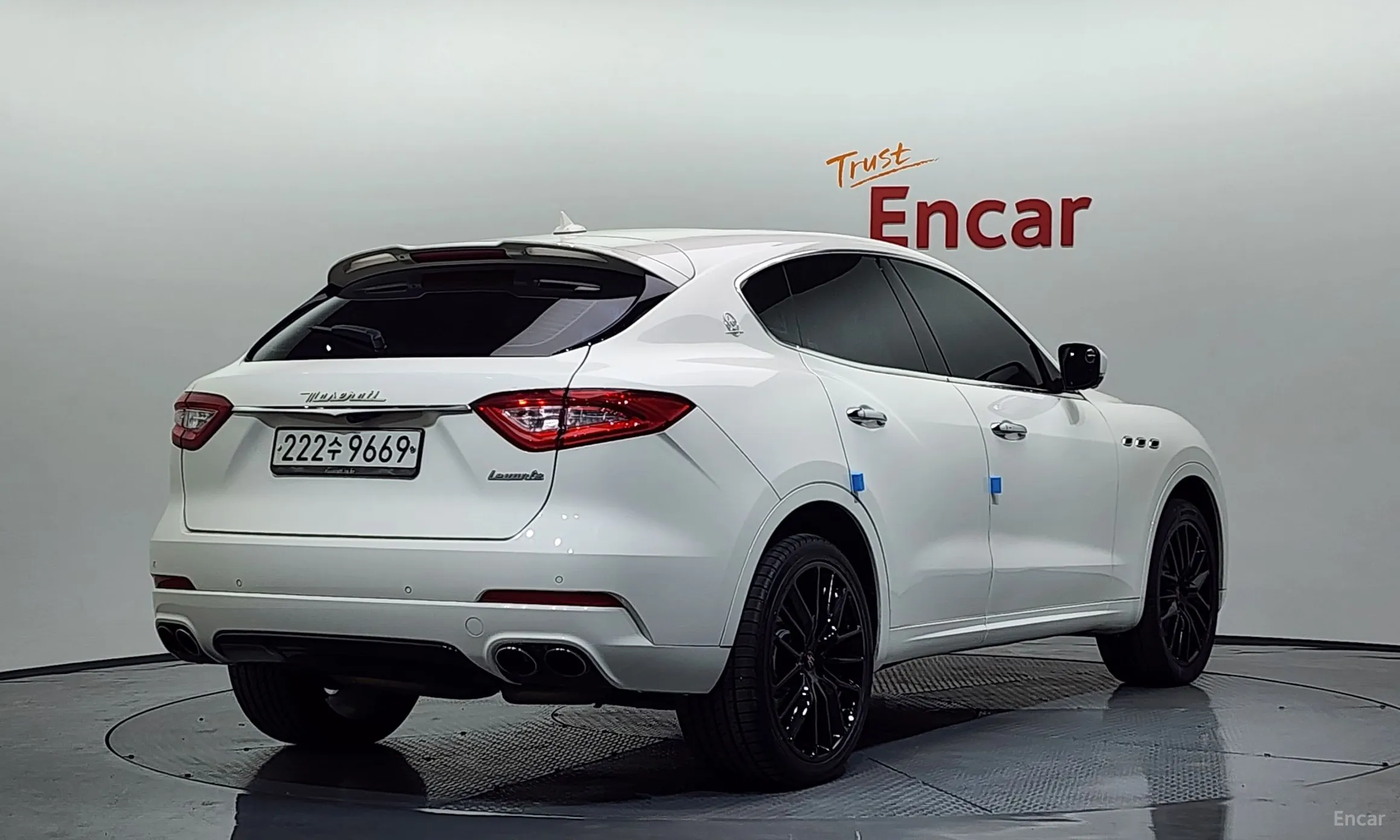Maserati Levante превью 2