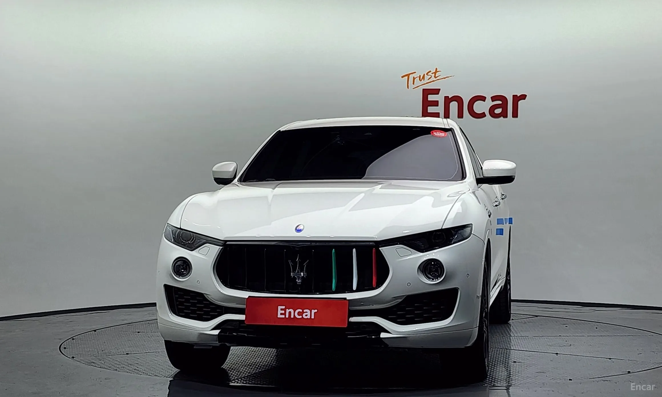 Maserati Levante превью 3