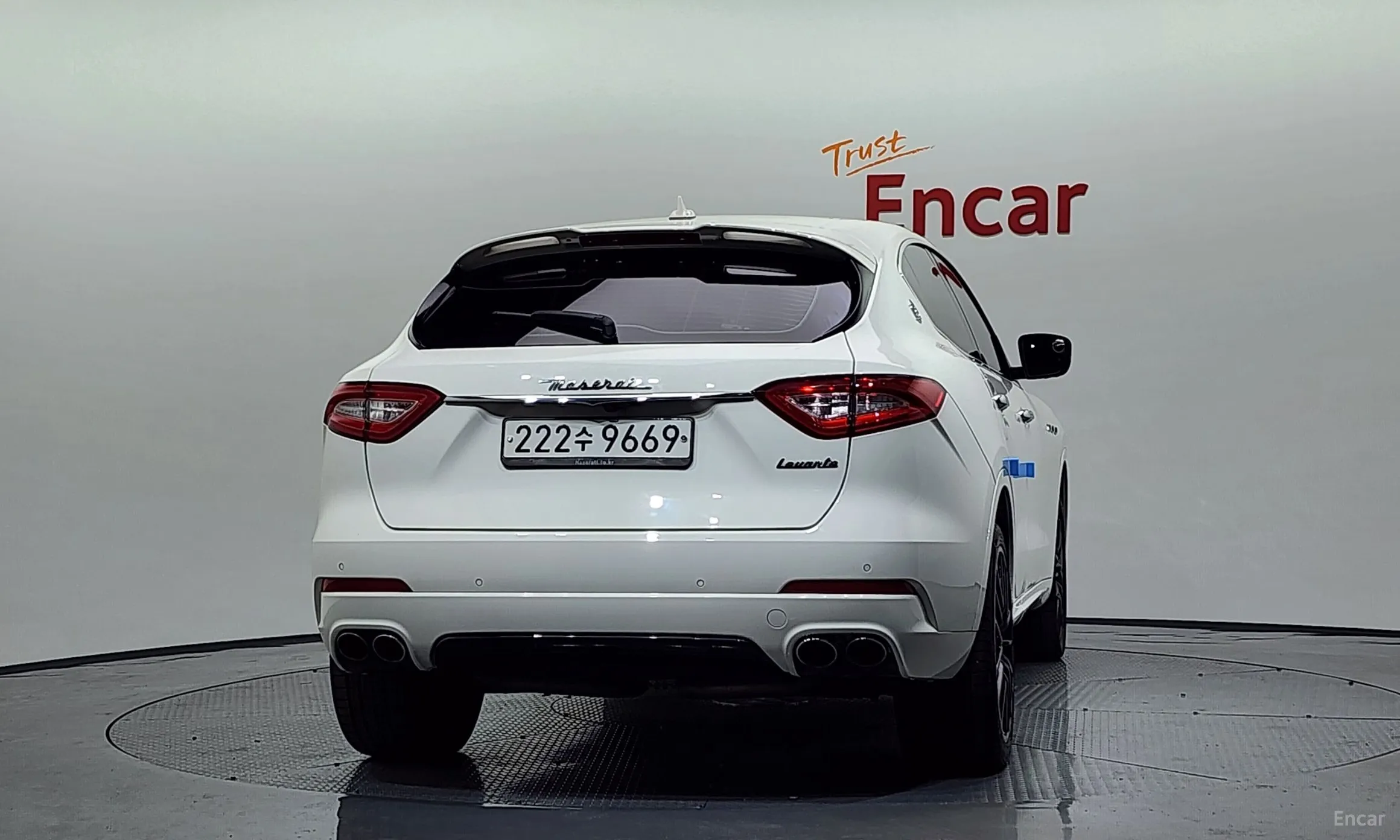 Maserati Levante превью 4