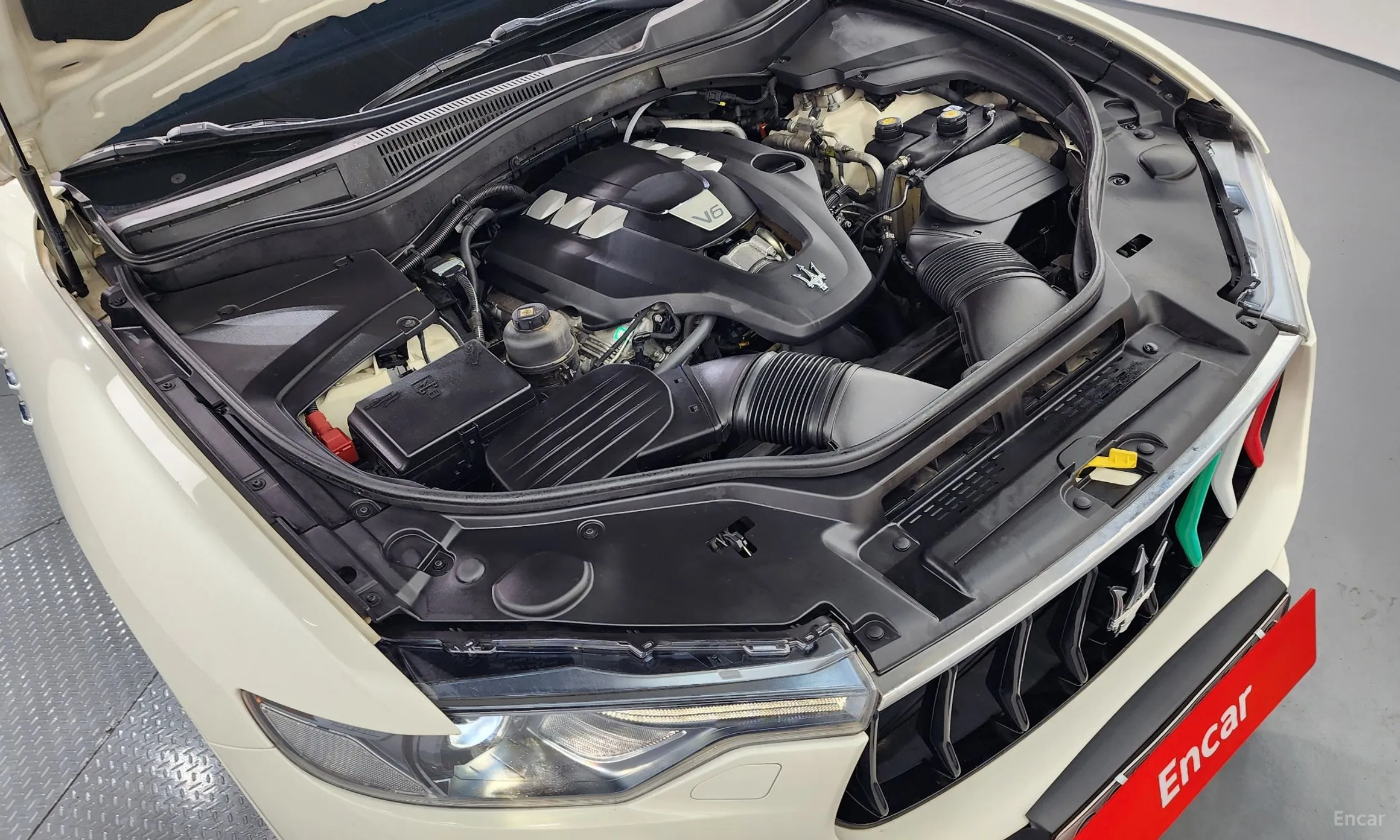 Maserati Levante превью 6