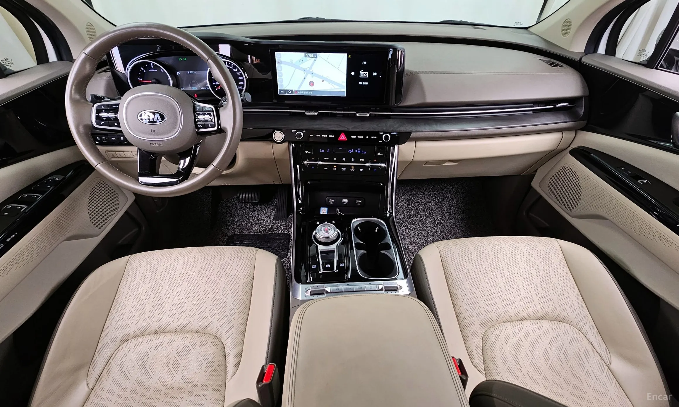 Kia Carnival Gen 4 превью 4