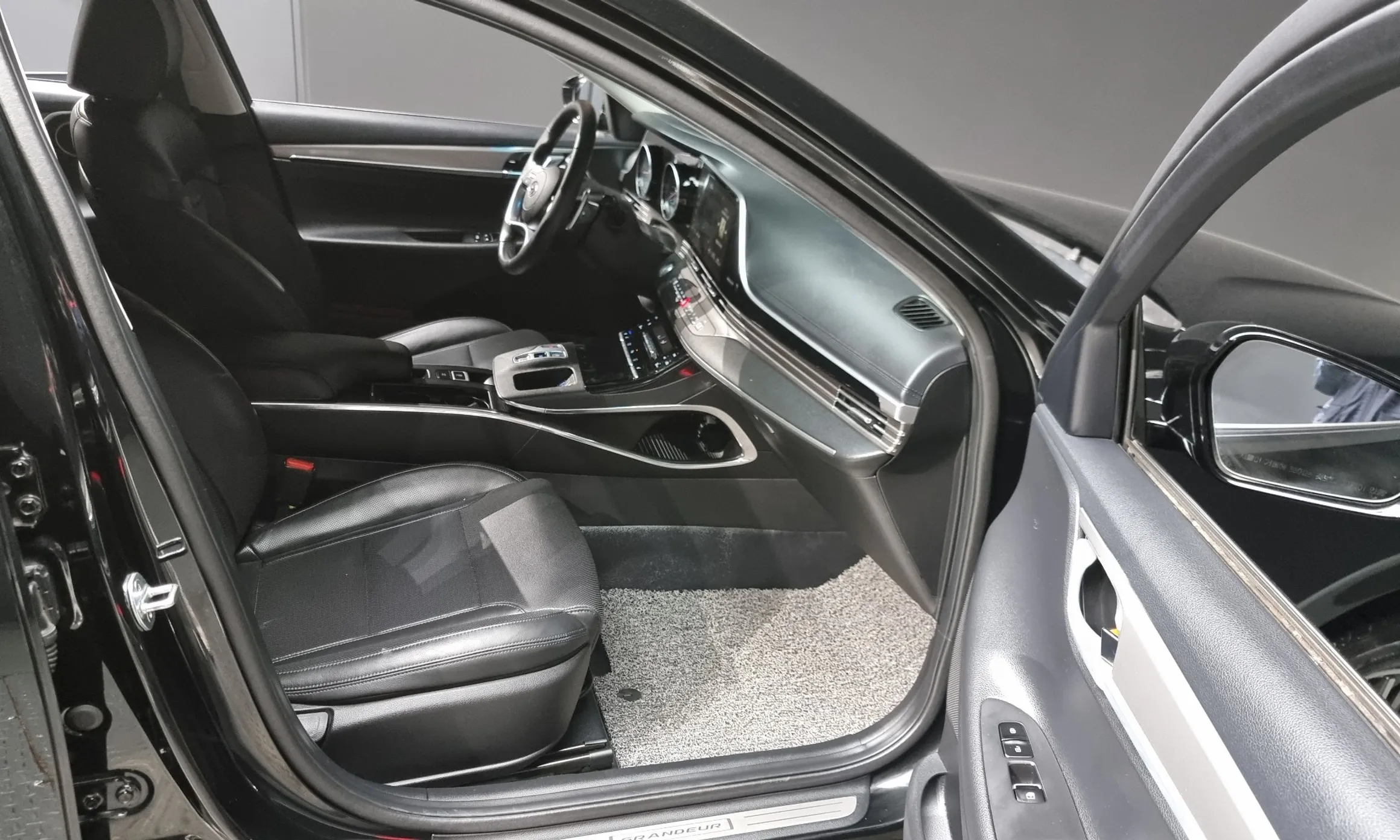 Hyundai Grandeur IG превью 10
