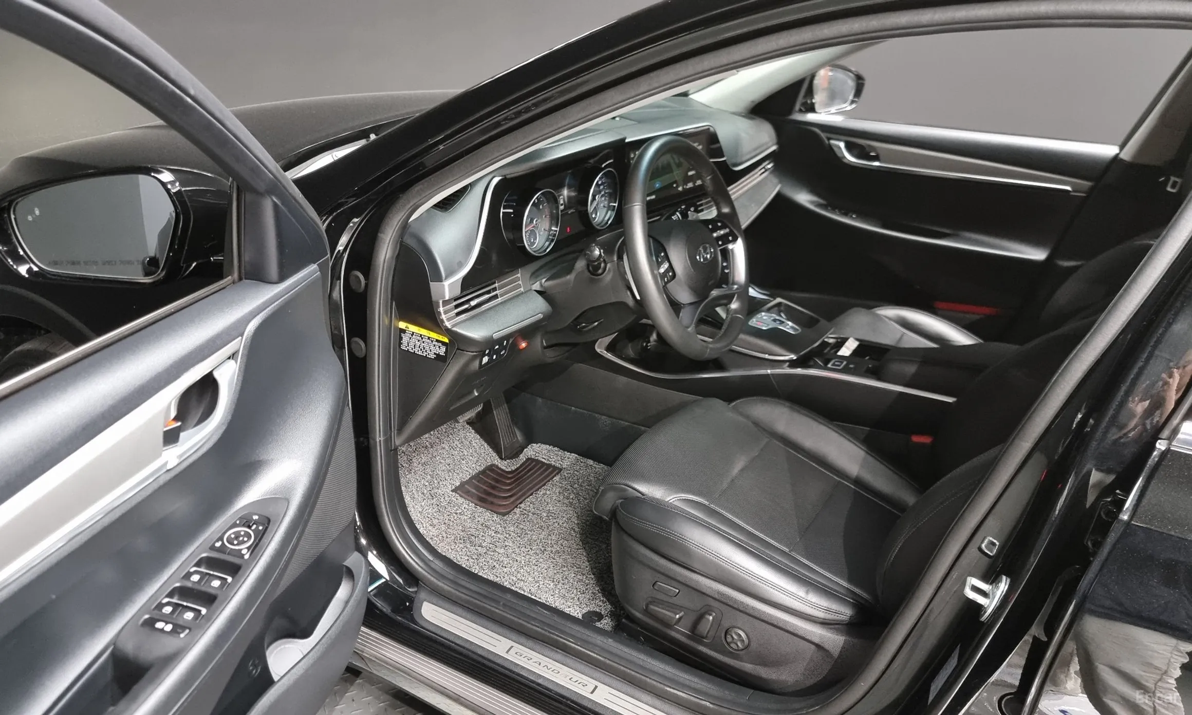 Hyundai Grandeur IG превью 11