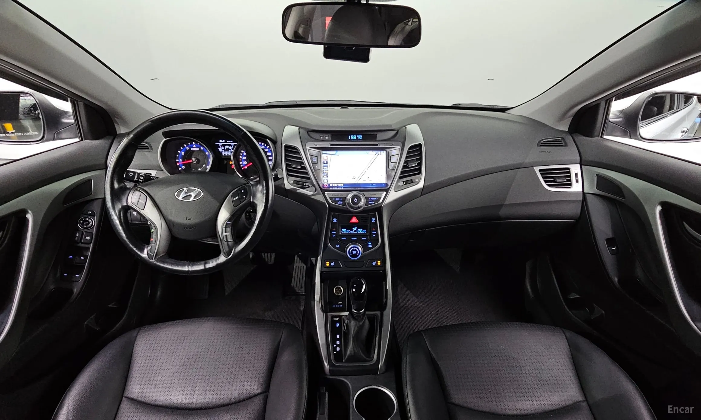 Hyundai Avante превью 4