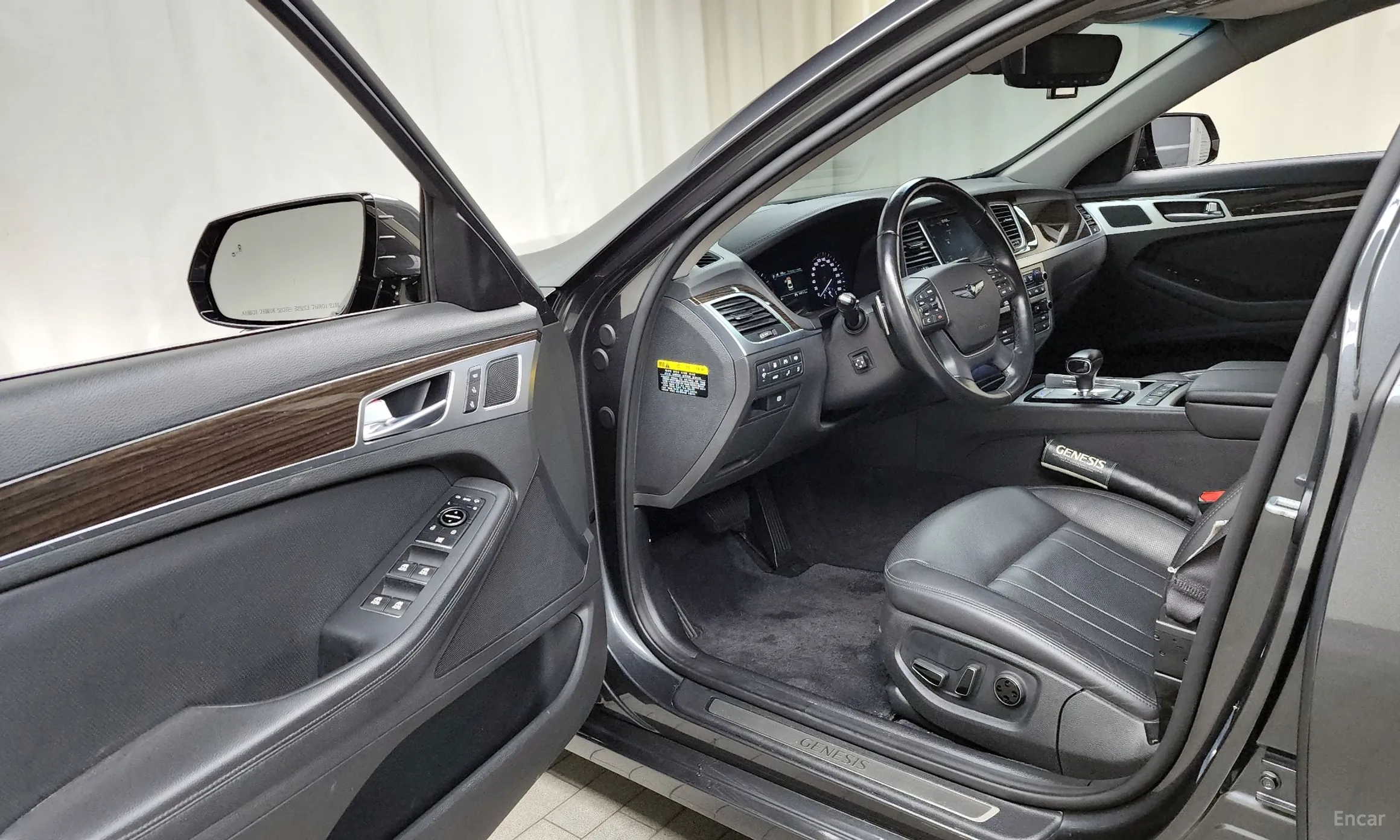 Genesis G80 превью 10