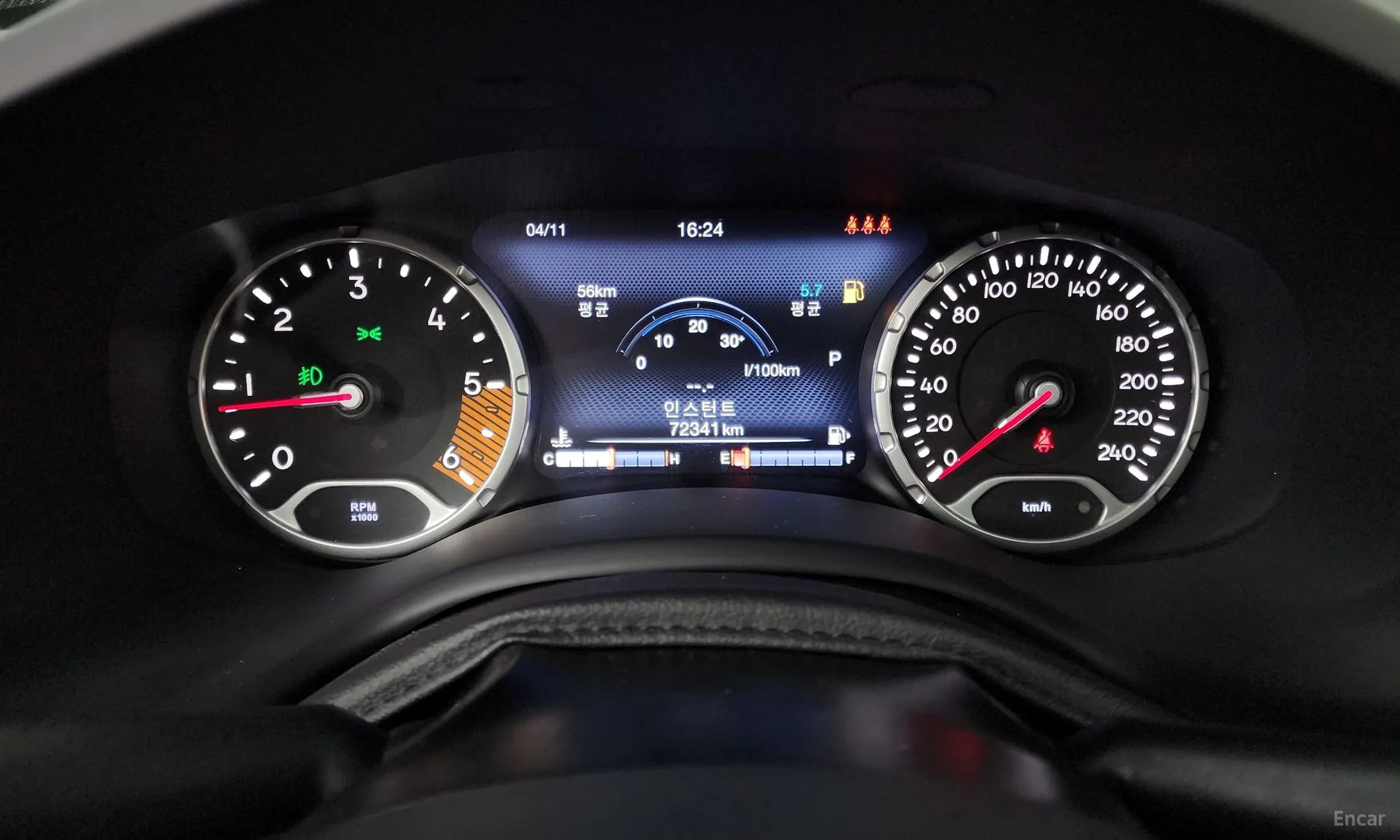 Jeep Renegade превью 8