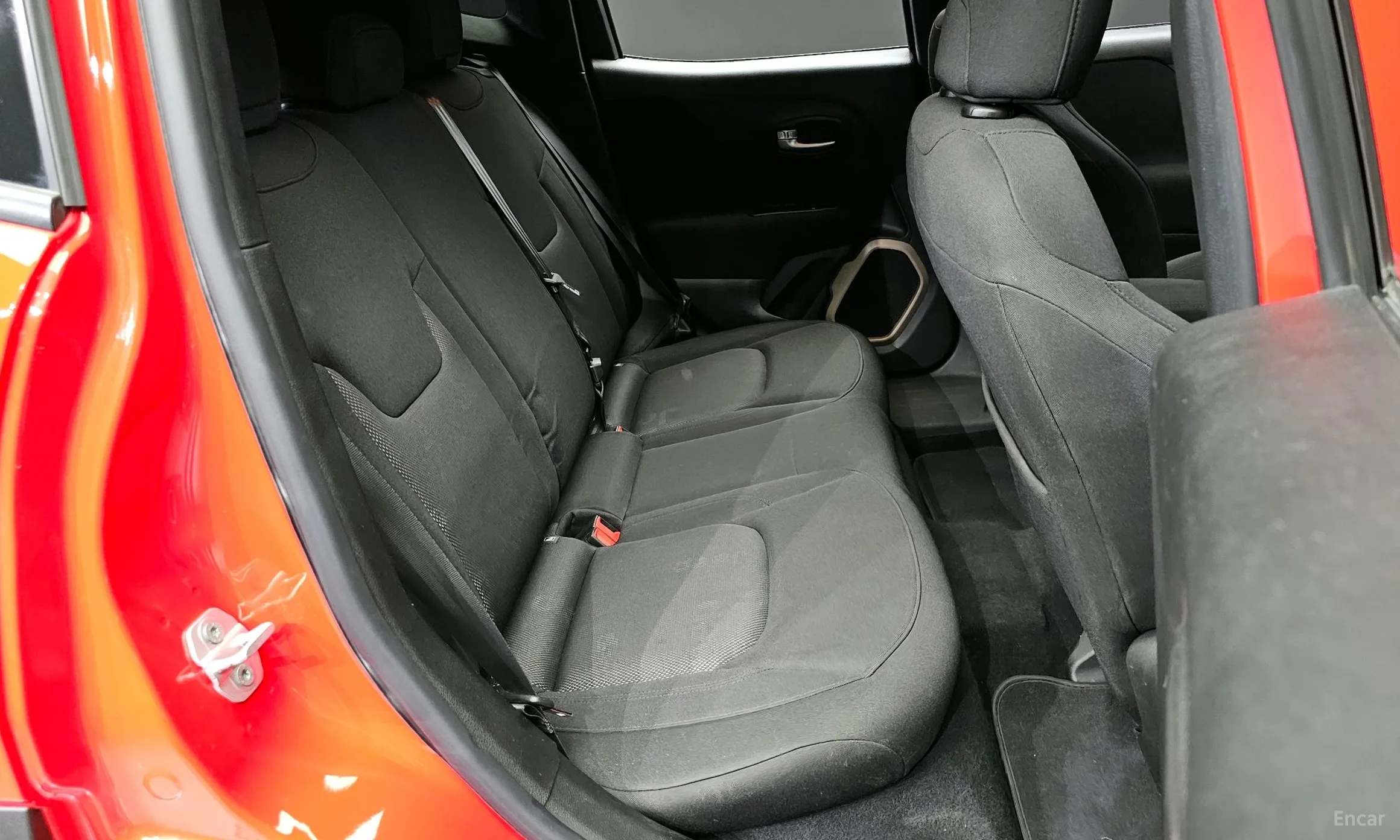 Jeep Renegade превью 12