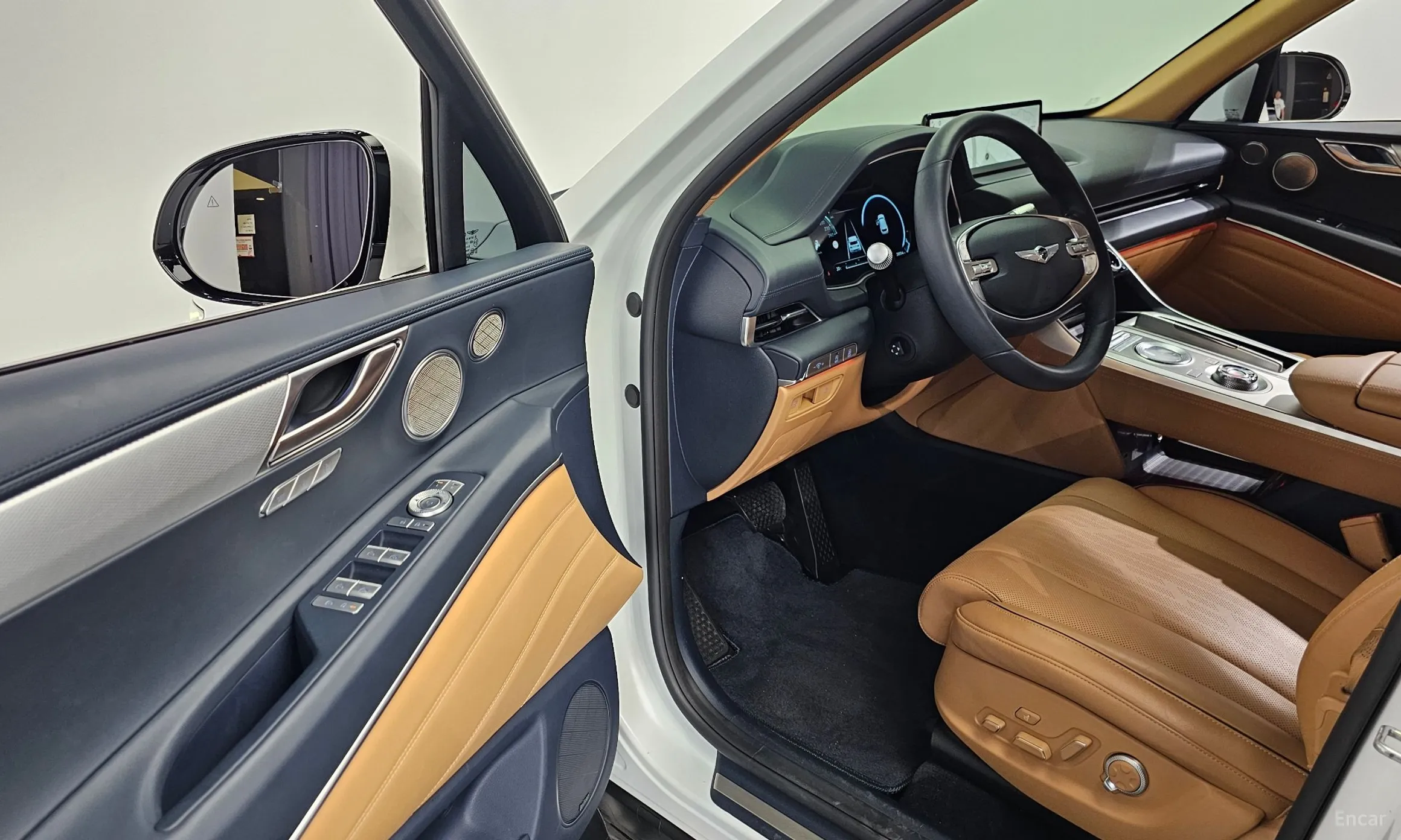 Genesis GV80 превью 12