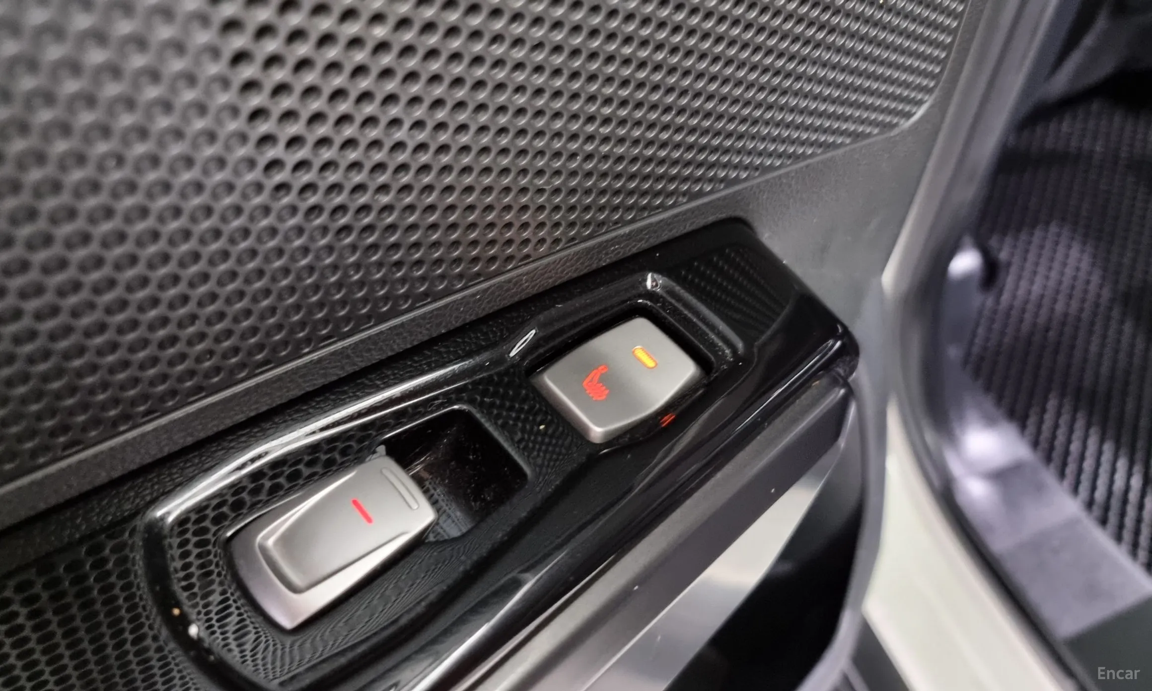 KG Mobility (SsangYong) Tivoli Air превью 18