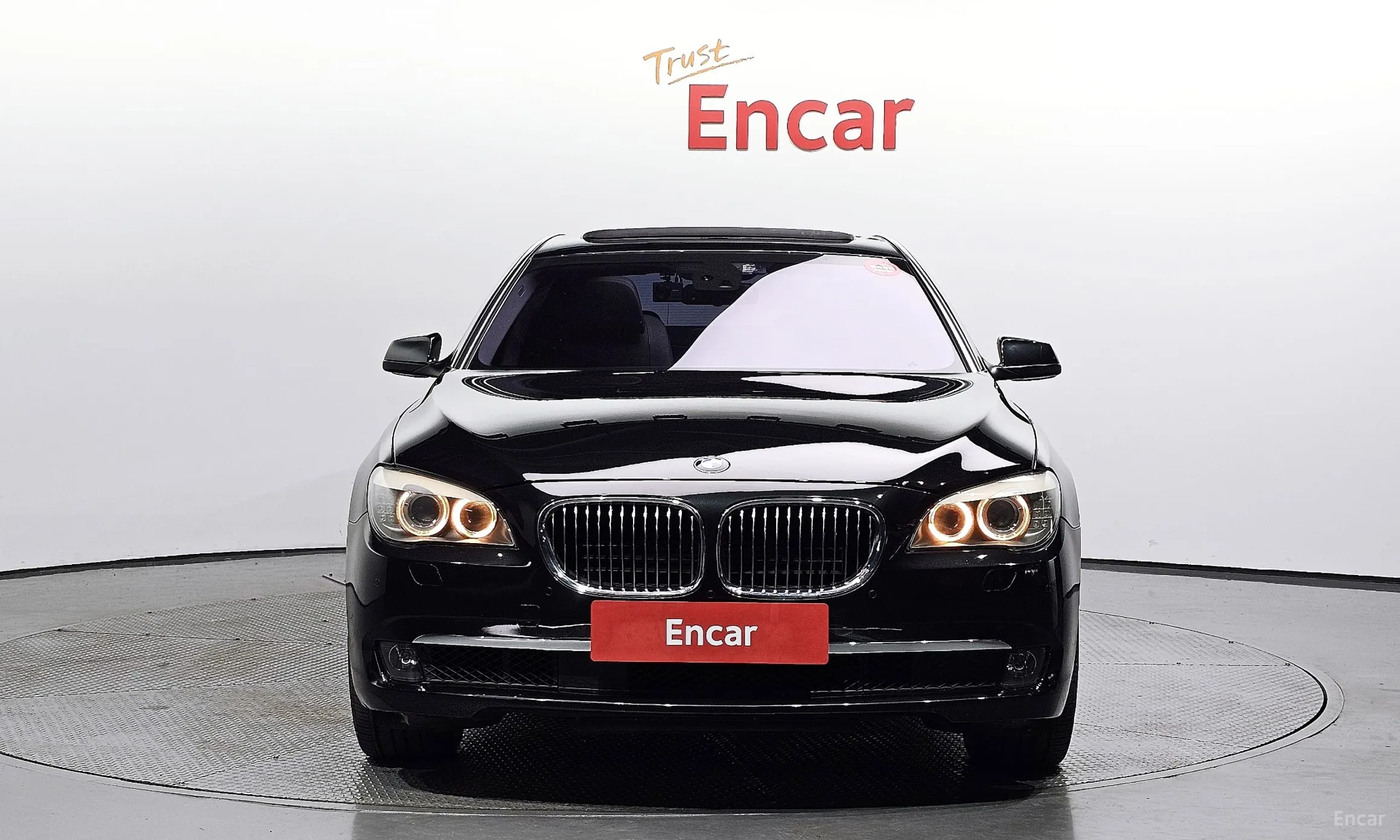BMW 7 Series (F01)