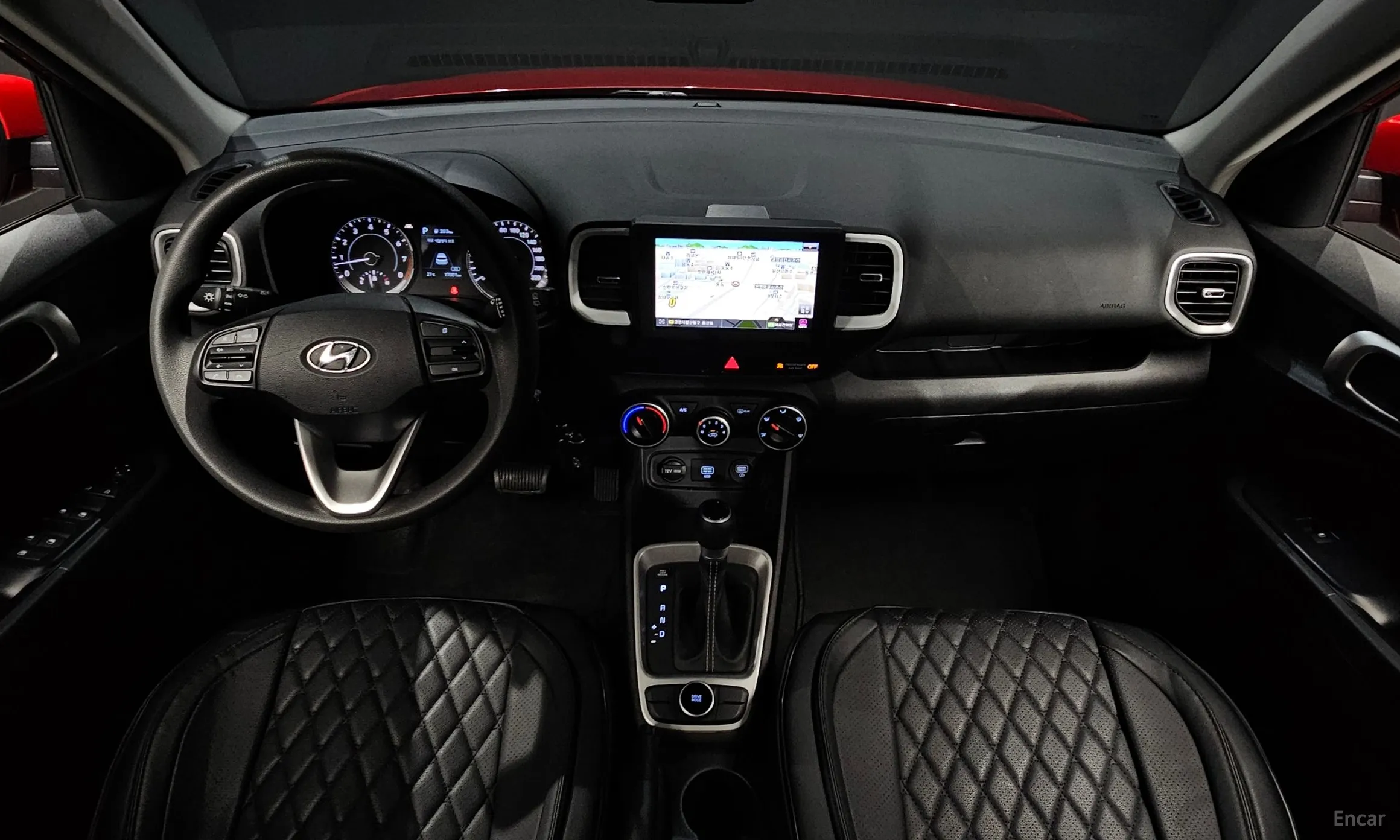 Hyundai Venue превью 4