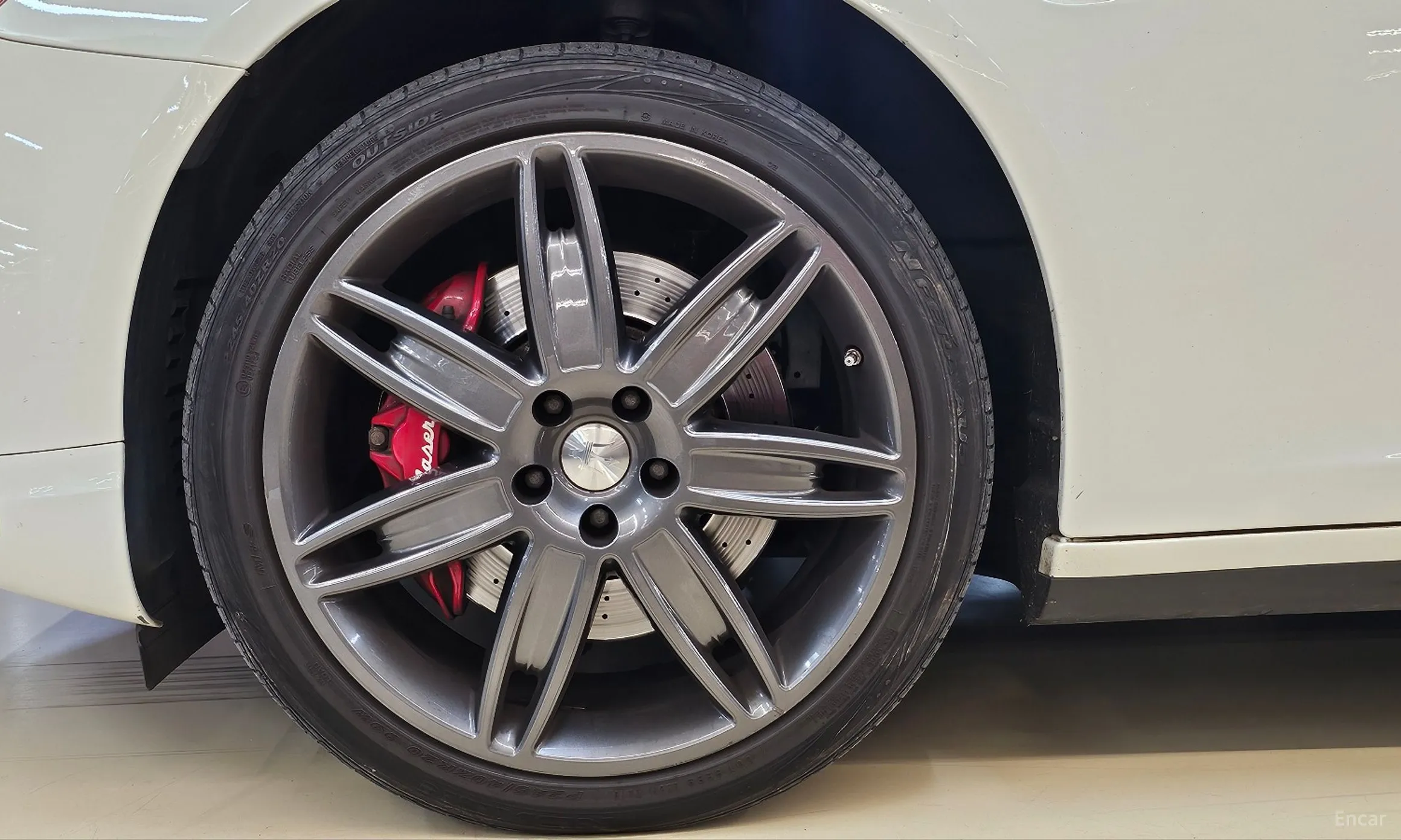 Maserati Quattroporte превью 5