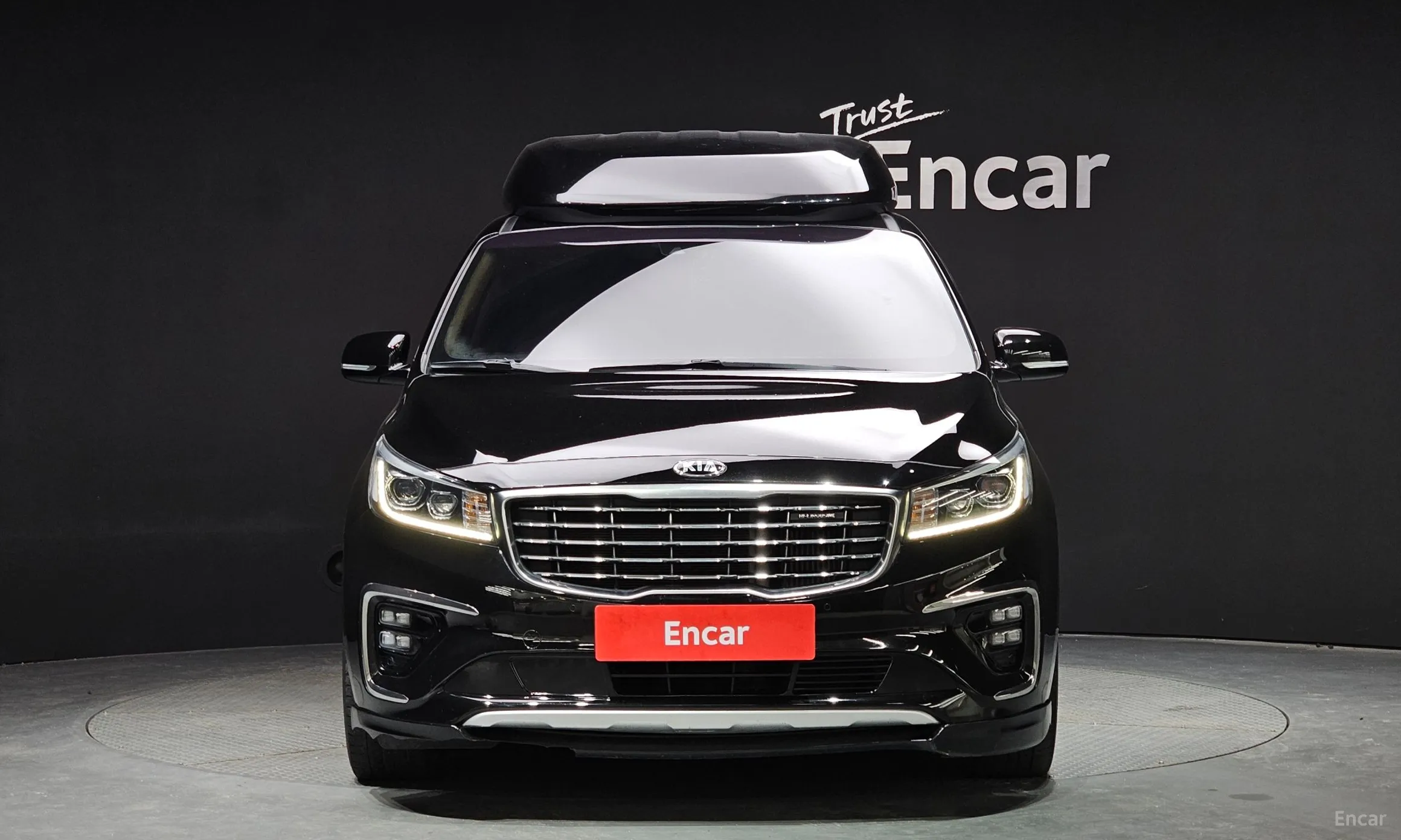 Kia Carnival превью 2