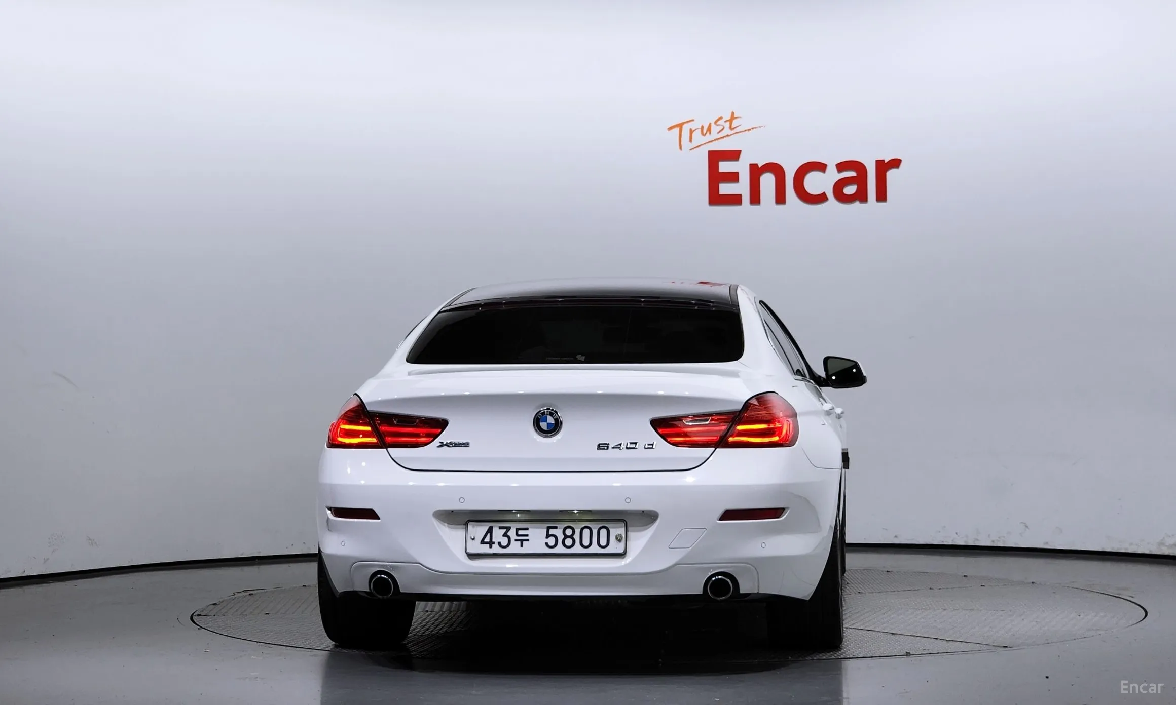 BMW 6 Series (F12) превью 3