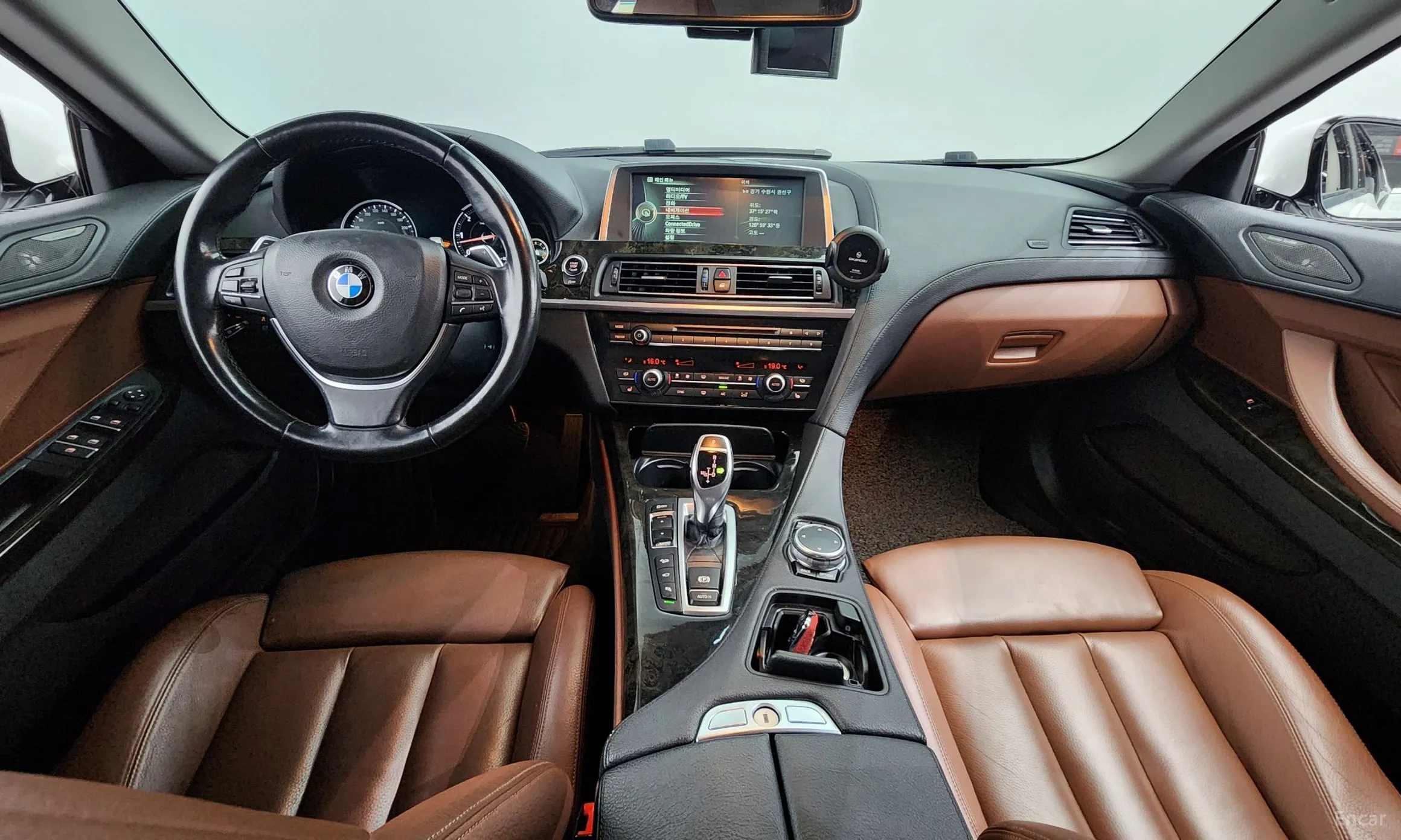 BMW 6 Series (F12) превью 4