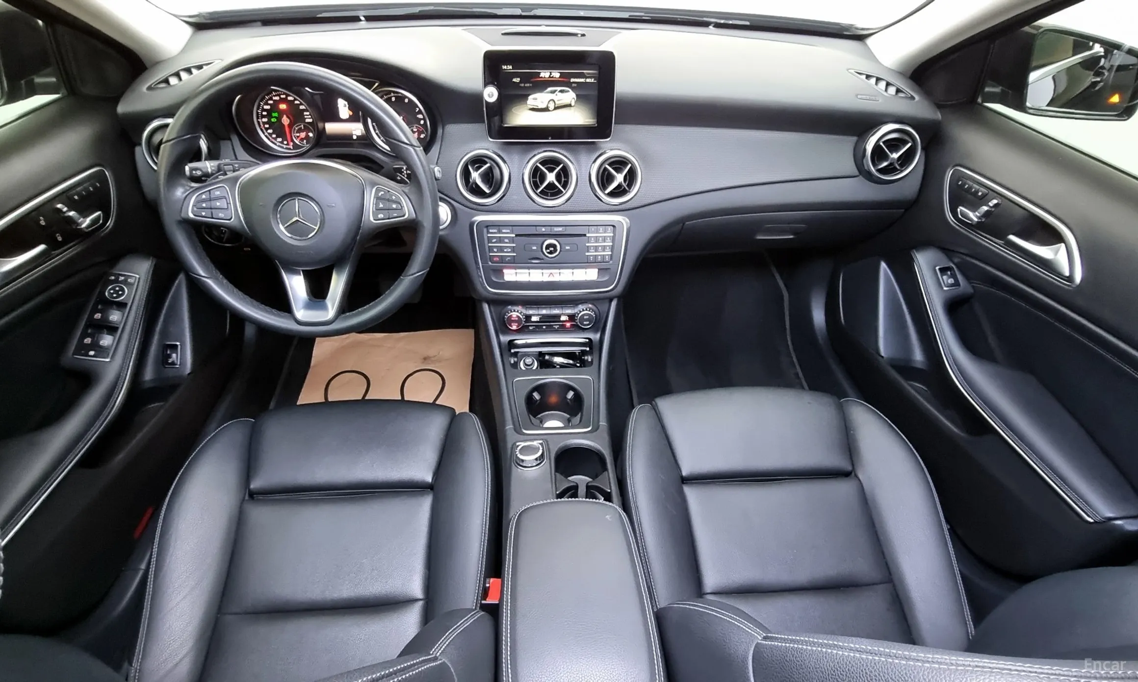 Mercedes Benz GLA-Class X156 превью 4