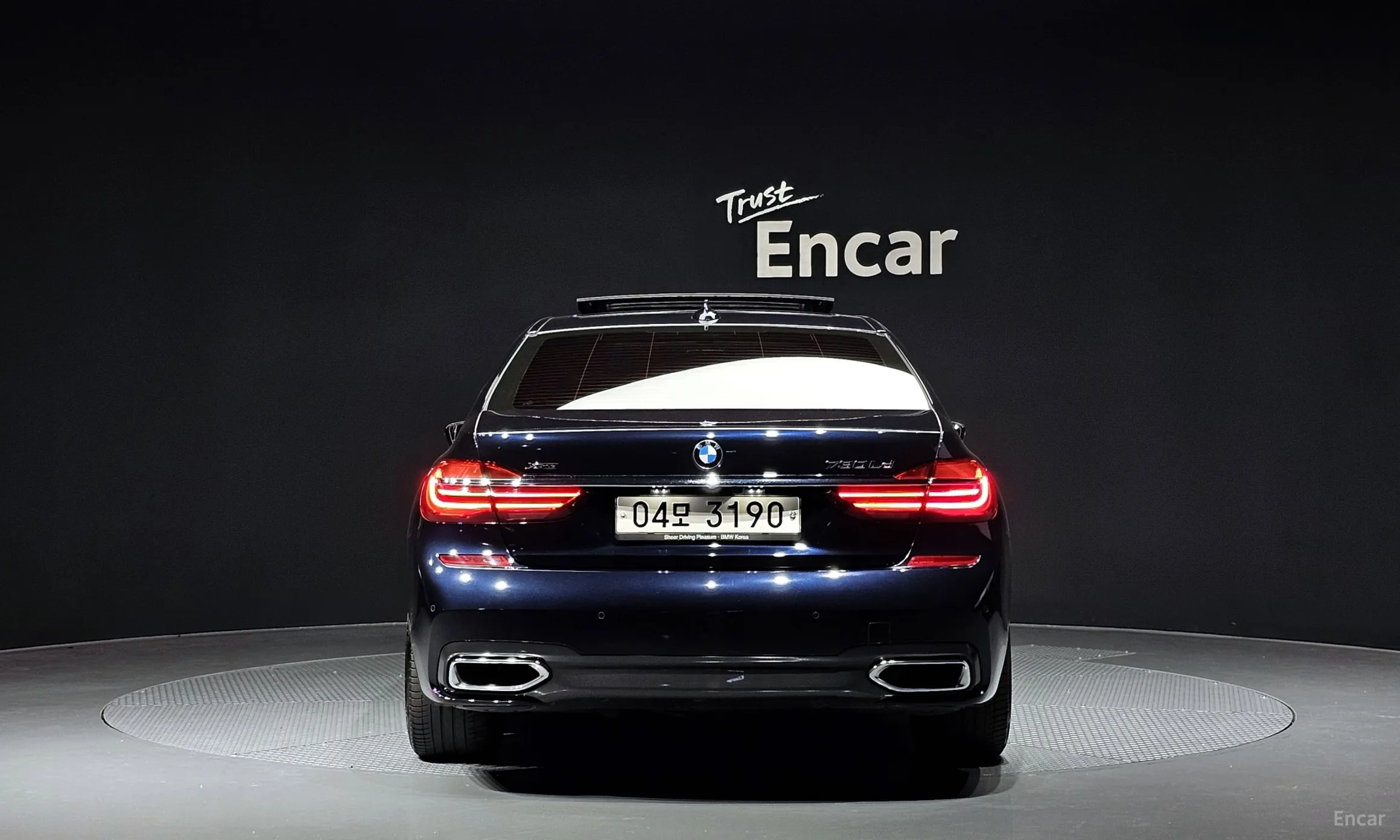 BMW 7 Series (G11) превью 3