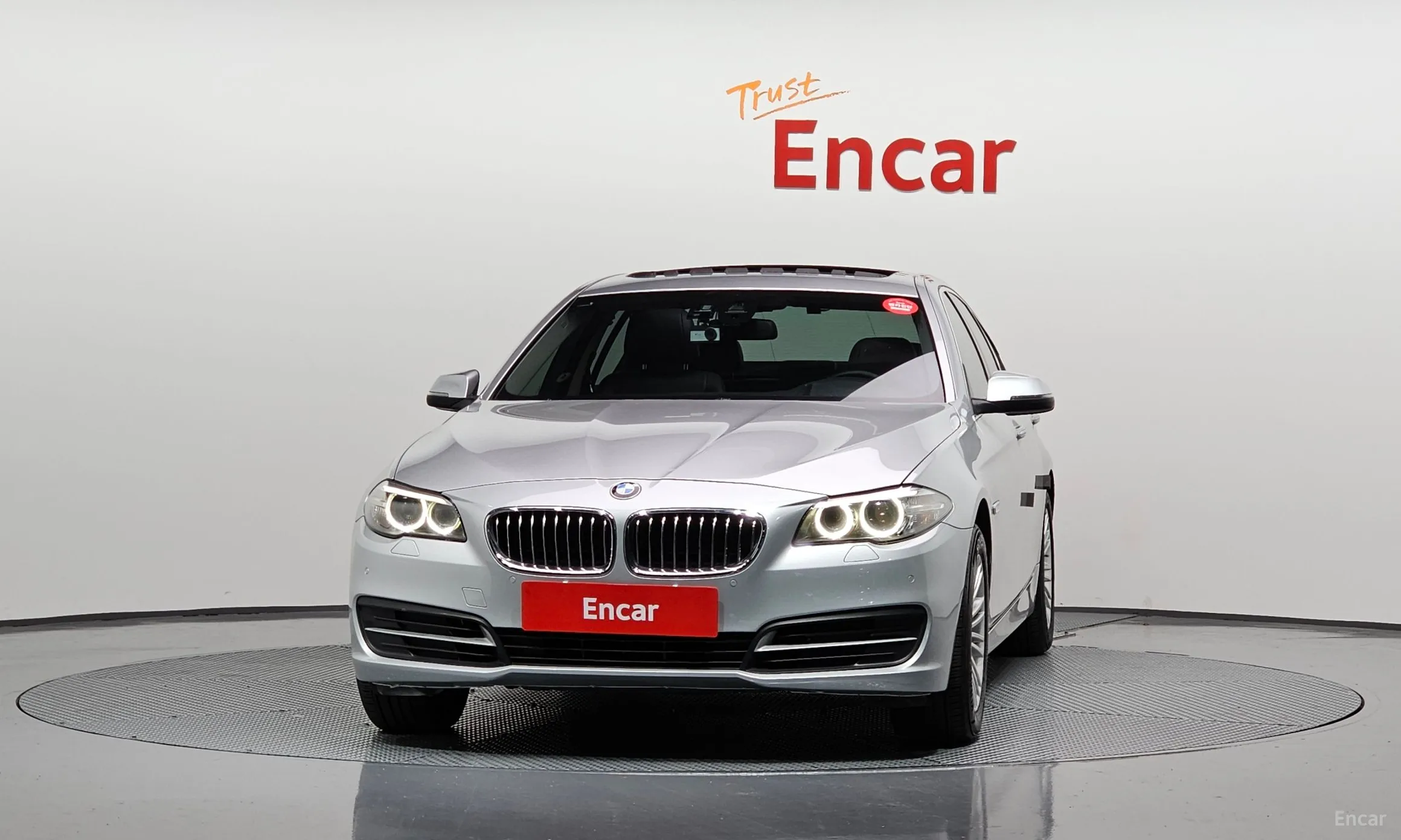BMW 5 Series (F10) превью 2