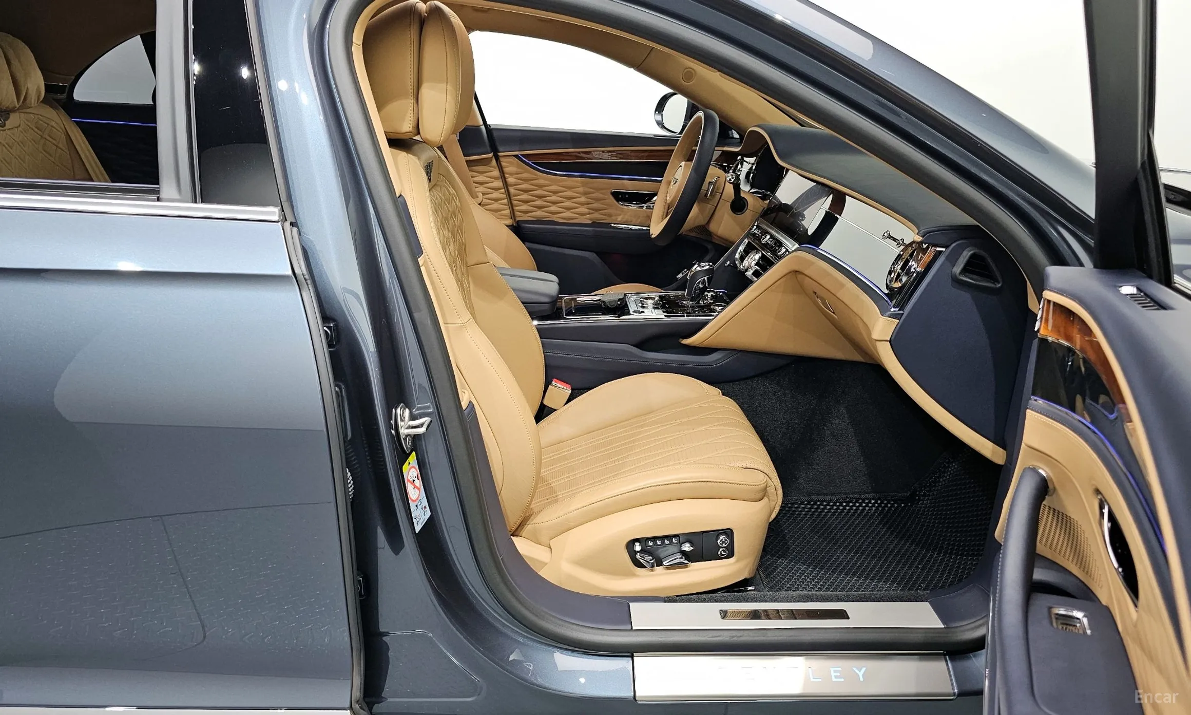 Bentley Flying Spur 3rd Generation превью 11