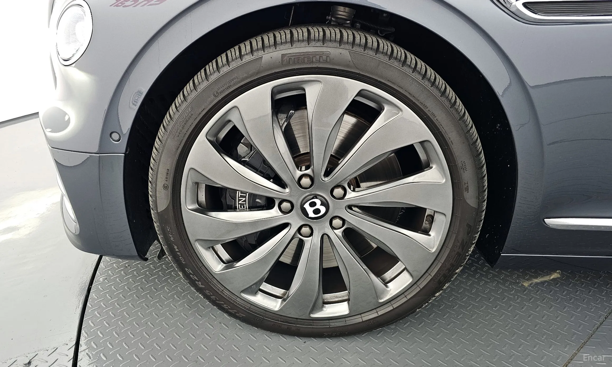 Bentley Flying Spur 3rd Generation превью 5