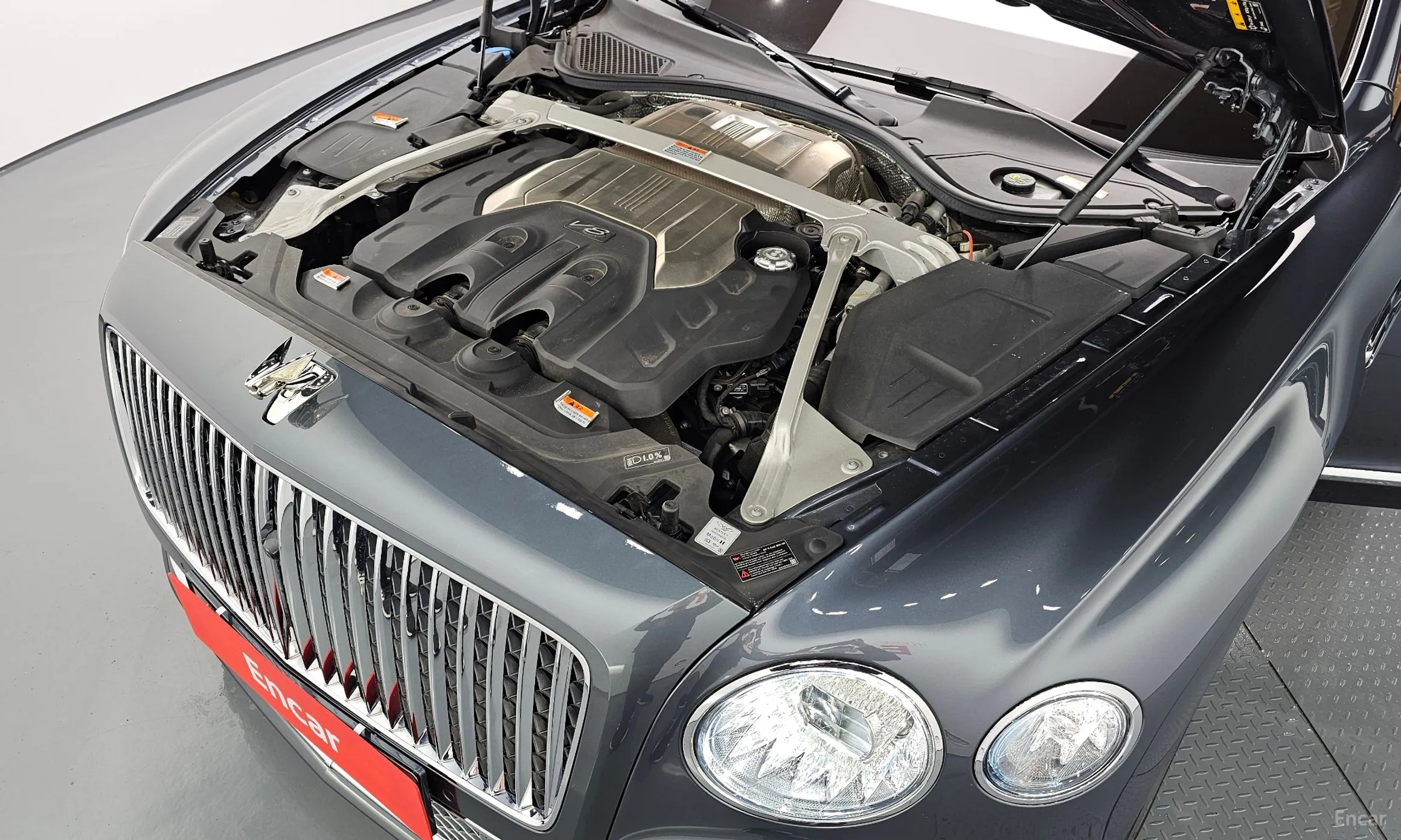 Bentley Flying Spur 3rd Generation превью 6