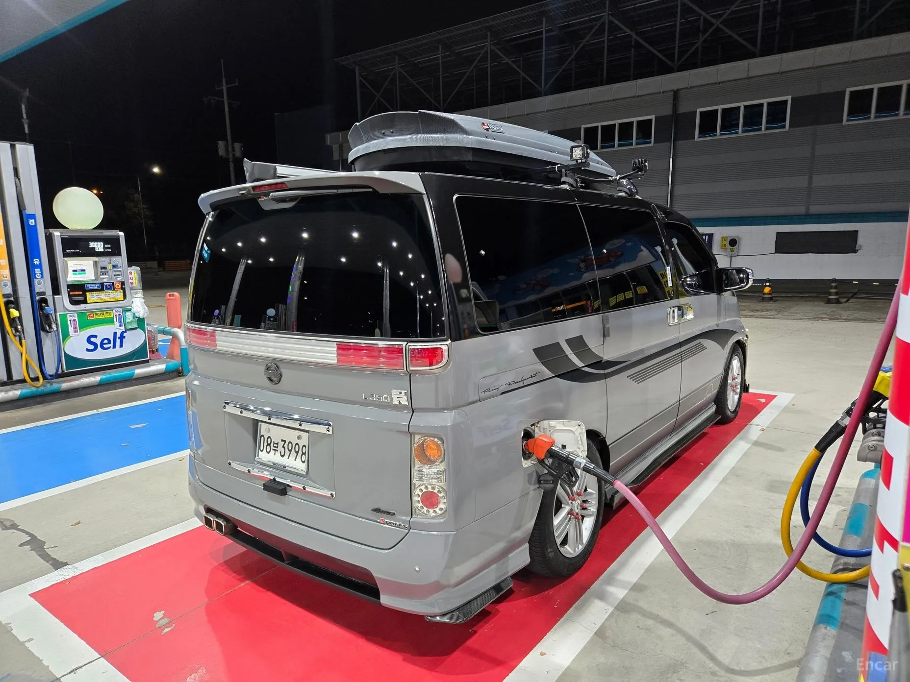 Nissan Elgrand превью 7