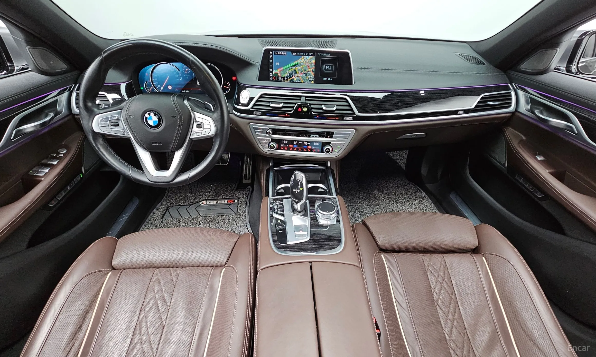 BMW 7 Series (G11) превью 4
