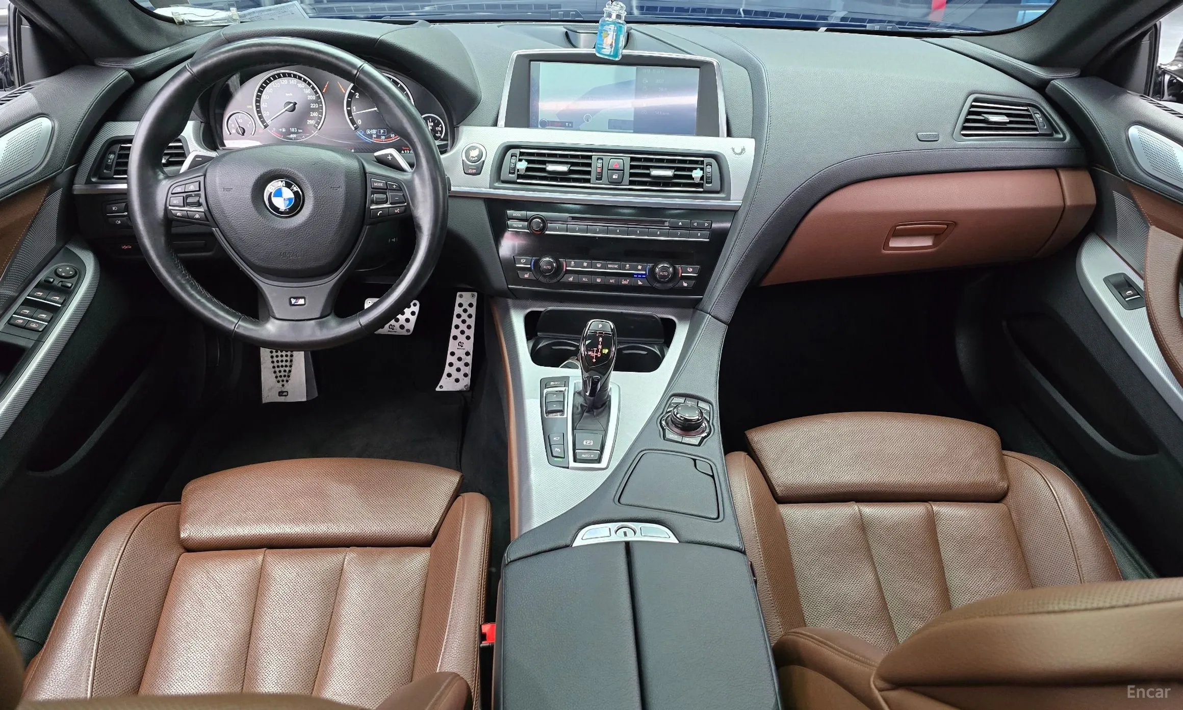BMW 6 Series (F12) превью 4