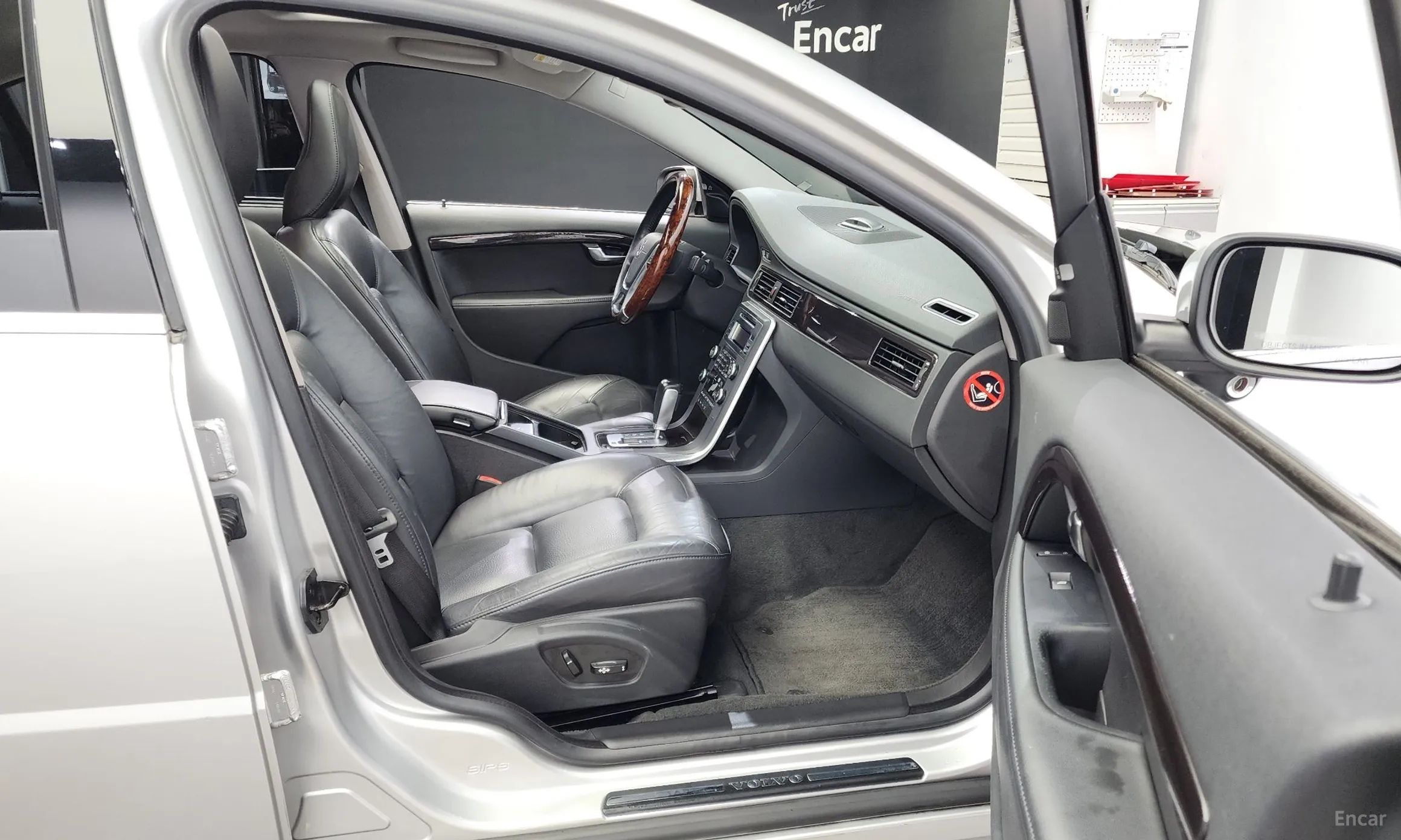 Volvo S80 превью 11