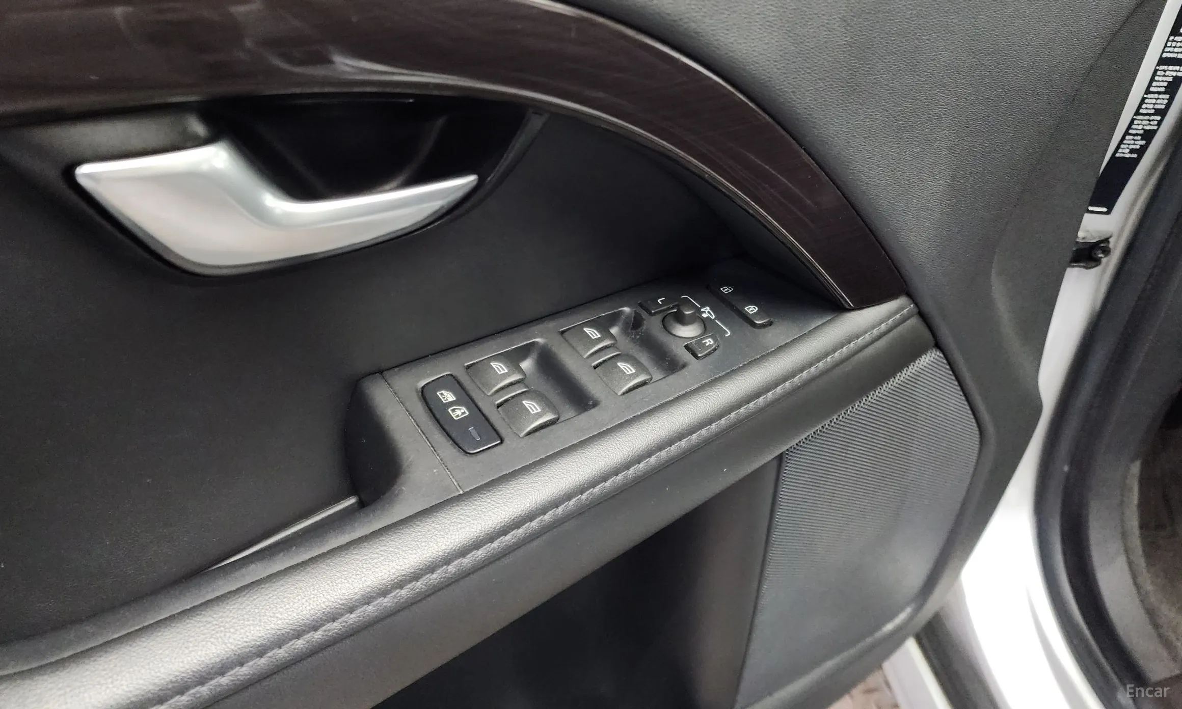 Volvo S80 превью 15