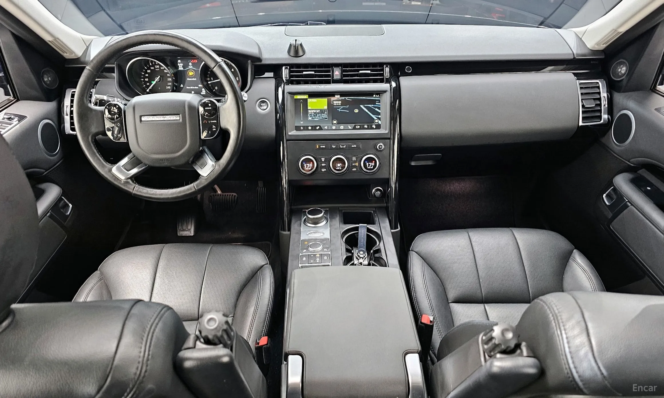 Land Rover Discovery 5 превью 4