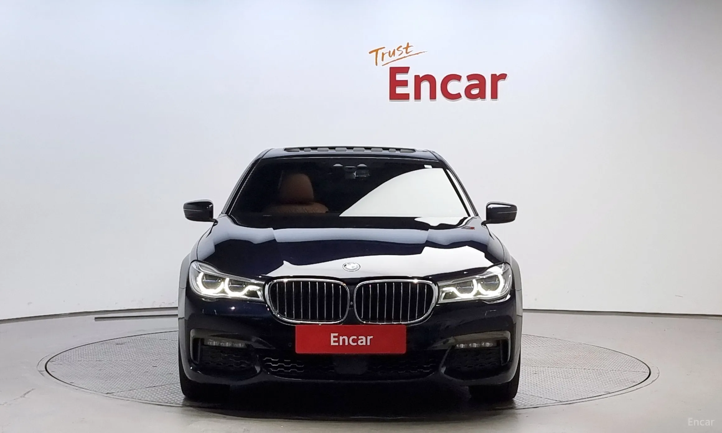 BMW 7 Series (G11) превью 2