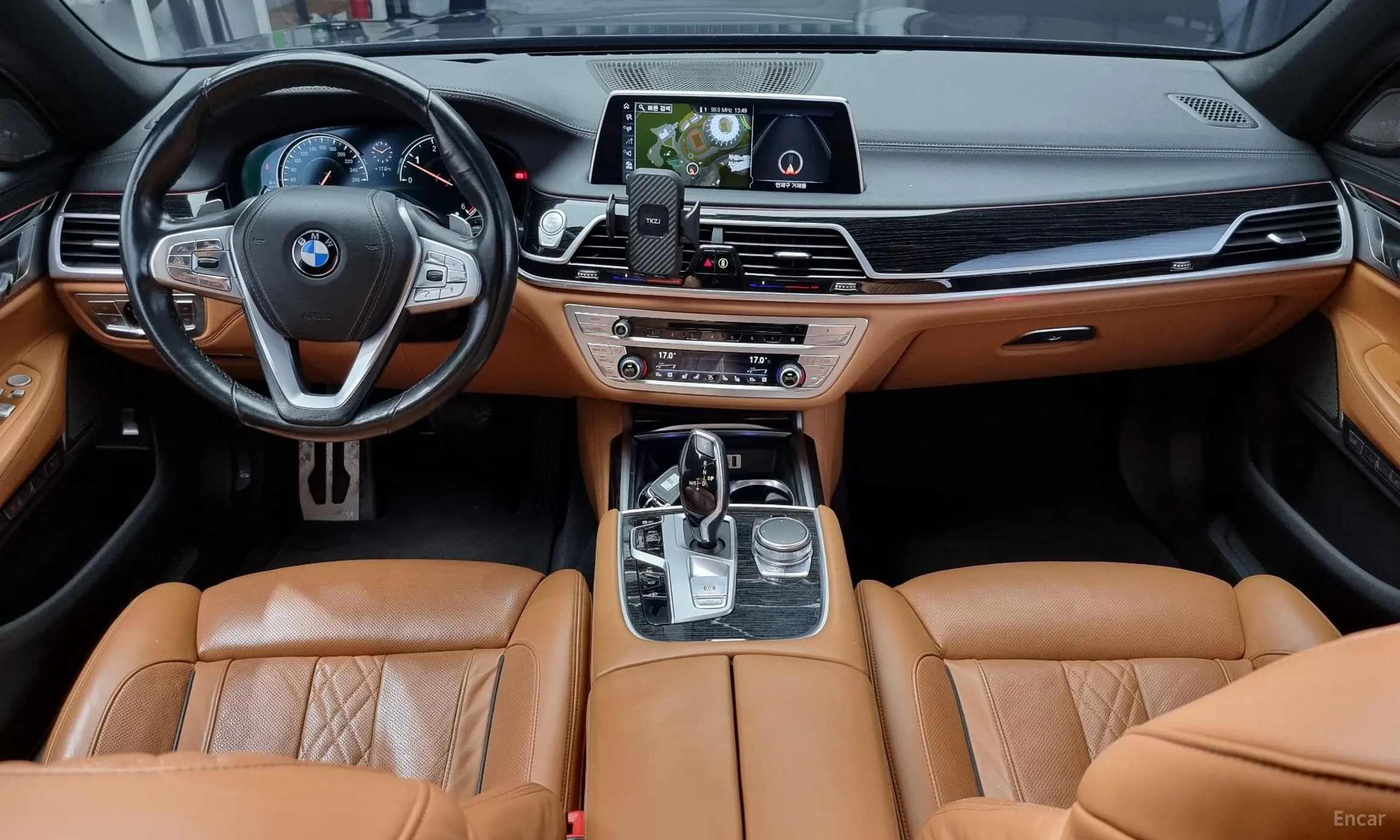 BMW 7 Series (G11) превью 4